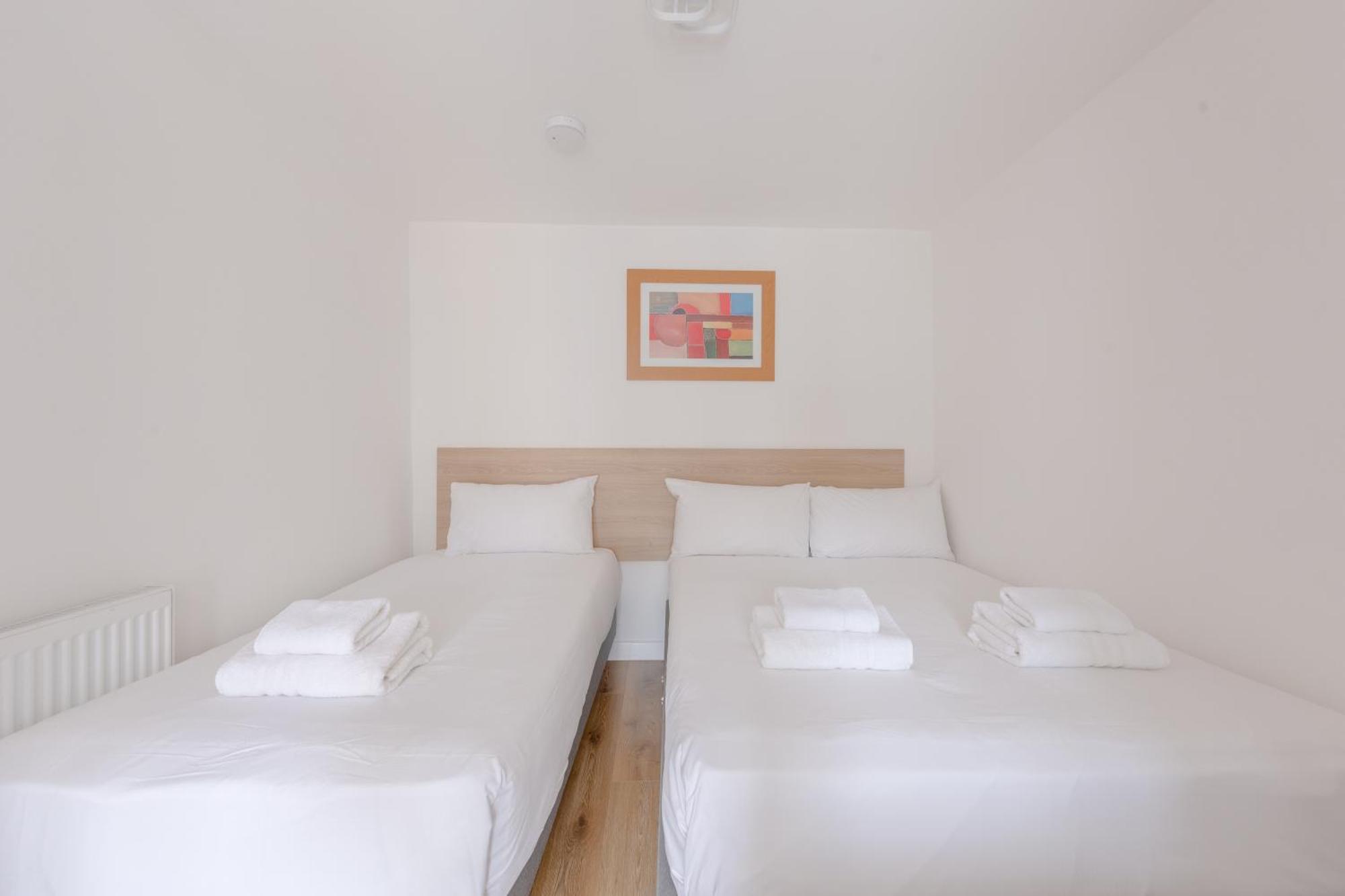 1bd Flat With Patio - 5 Min To Airport * London