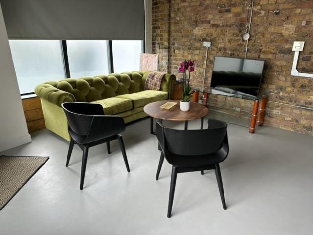Sleek & 1bd Flat - Battersea Park Apartment London