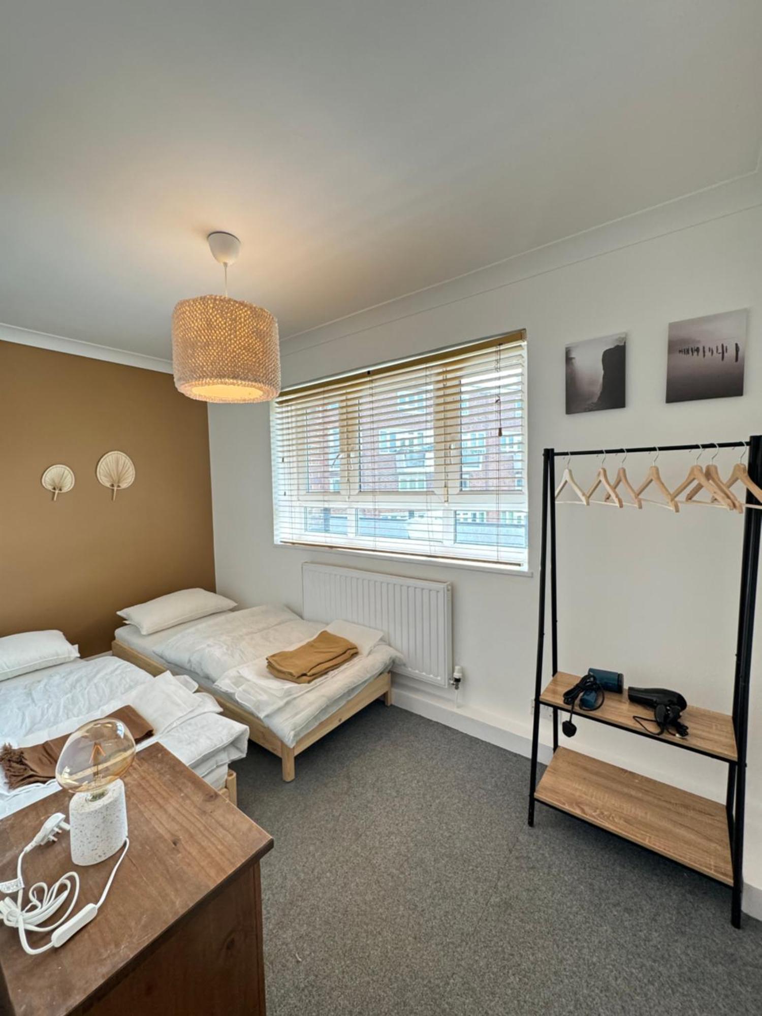 Spacious 3bd Flat Close To Tube - Fulham! Apartment *