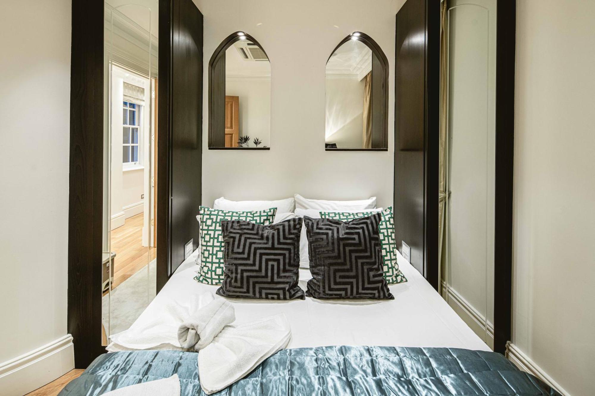 Mayfair-dreamhouse-ac-selfridges-oxfordstreet-superluxury Apartment London