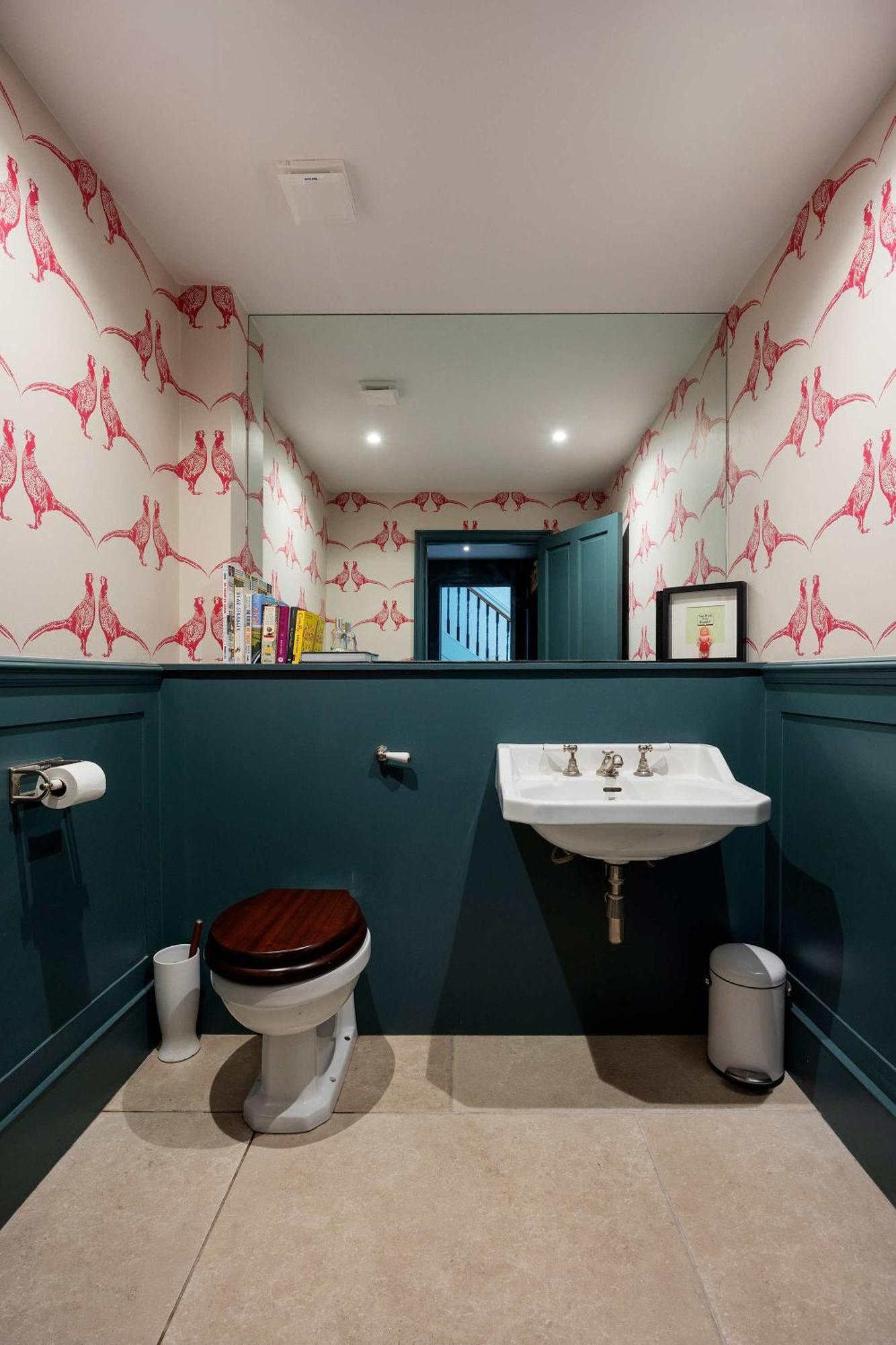 Veeve - Brilliance In Balham *