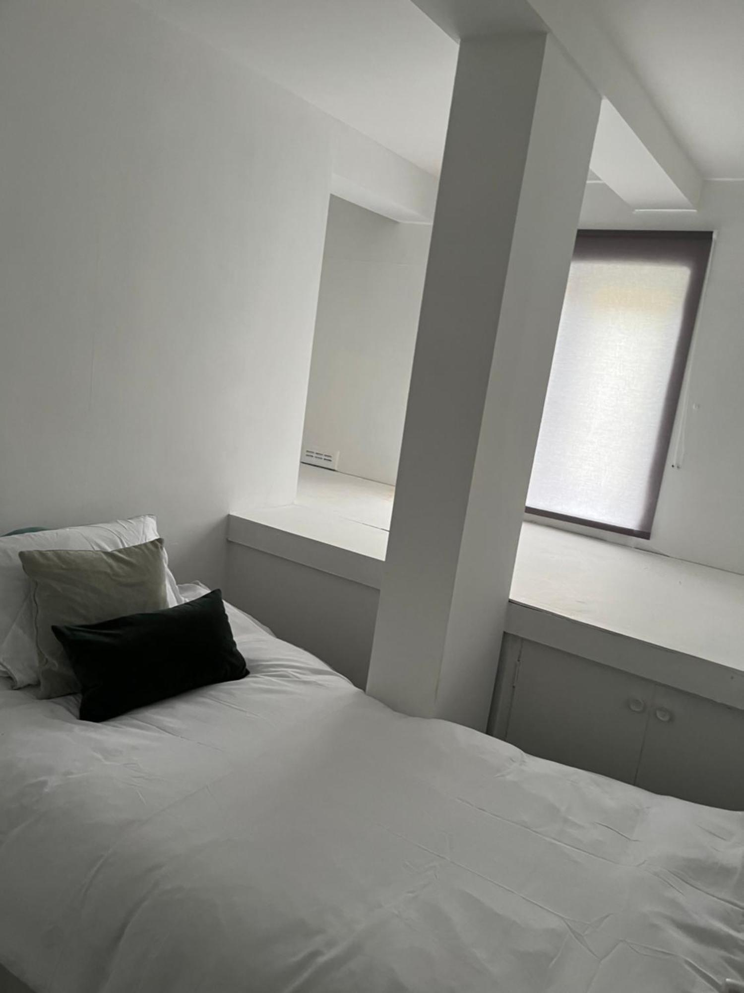 Grand Luxury City Apartment London