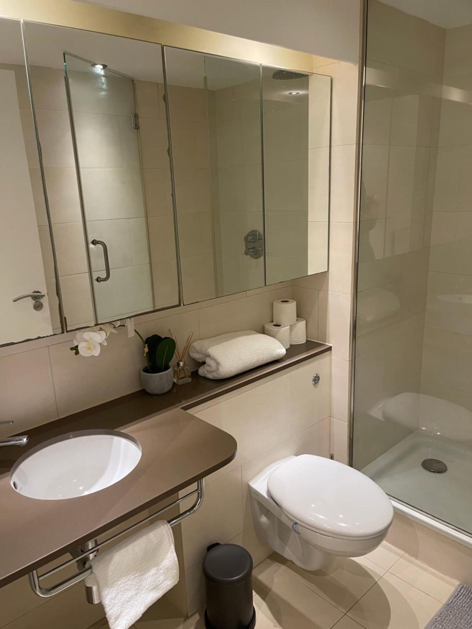 Modern Luxury 2 Bedroom In Excel Apartamento Londres