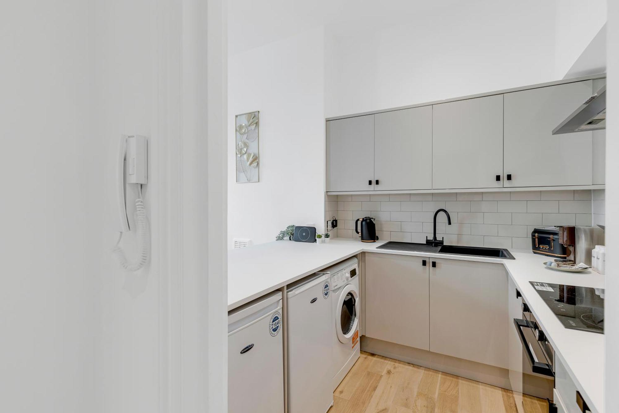 Contemporary Oasis In Paddington * London