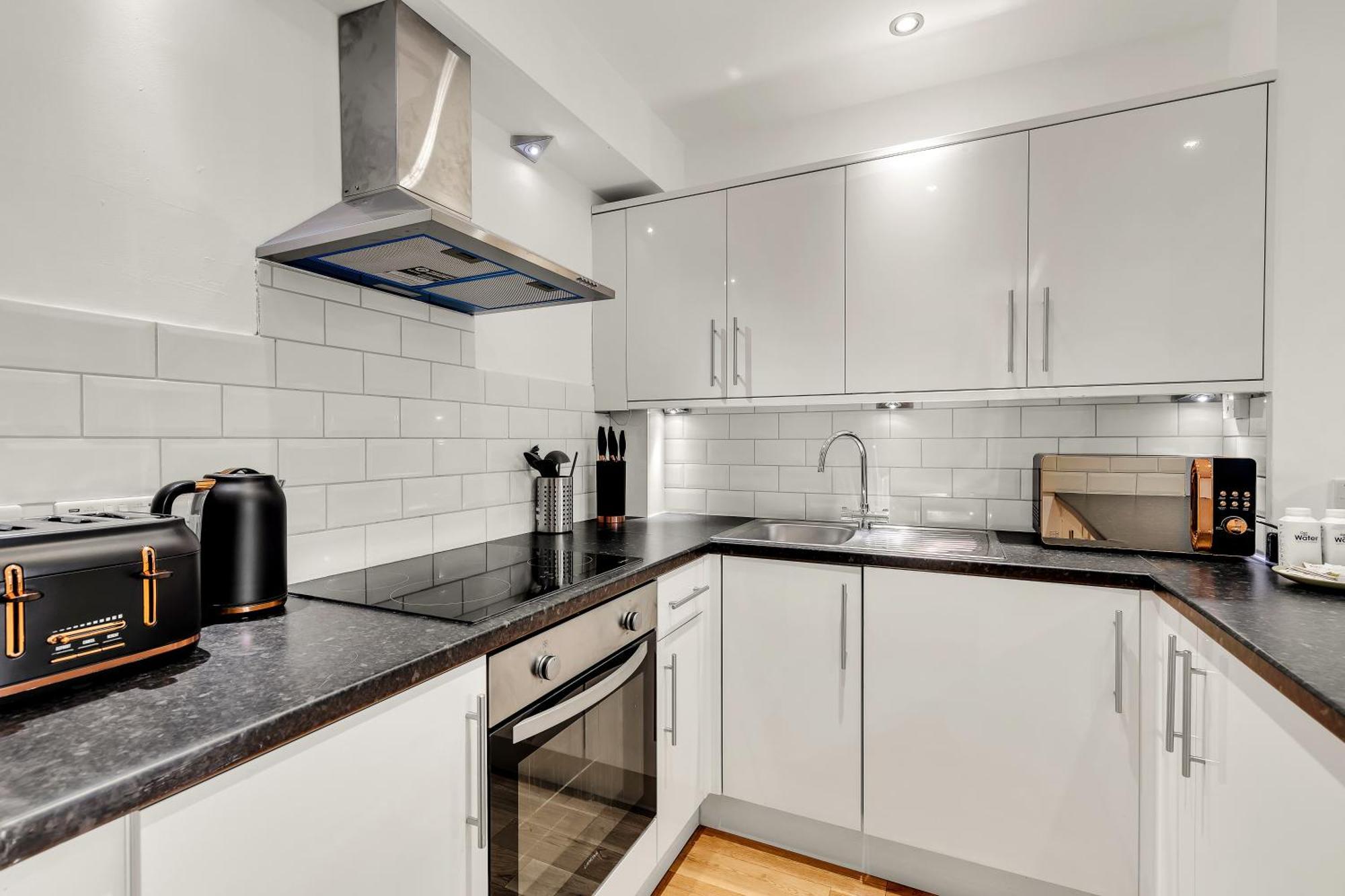 Apartment Contemporary Oasis In Paddington *