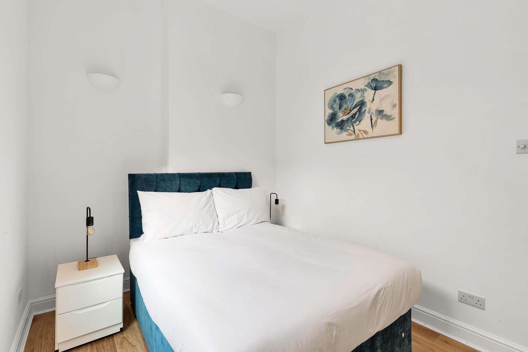 Contemporary Oasis In Paddington Apartment London