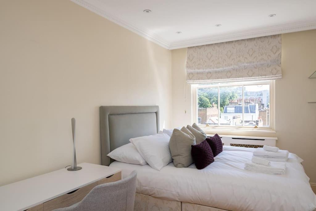 Beautiful 2-bed With Private Elevator - Next To Winter Wonderland Hyde Park & Harrods Apartment London