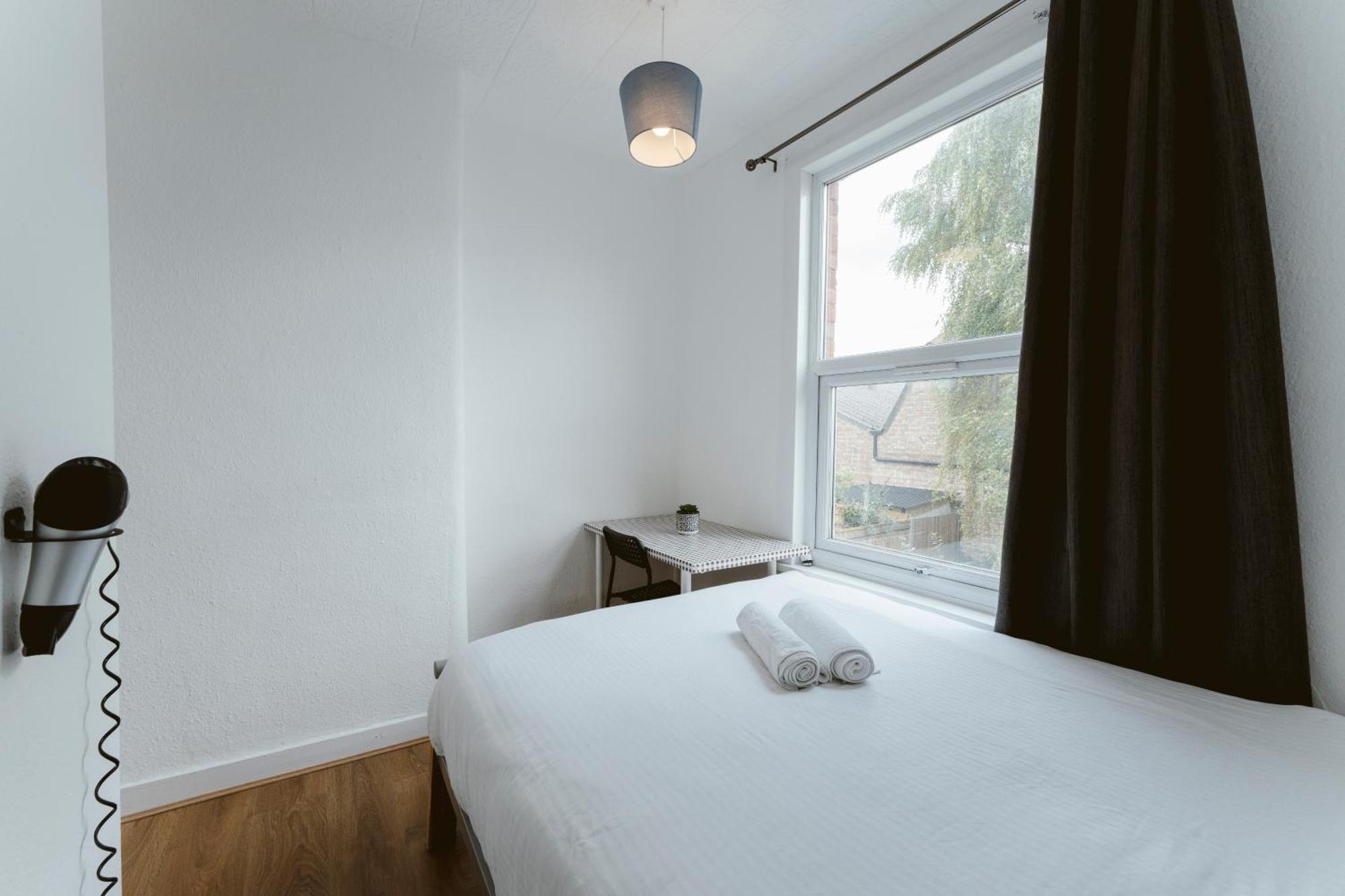 Guest house Manor House Great To *