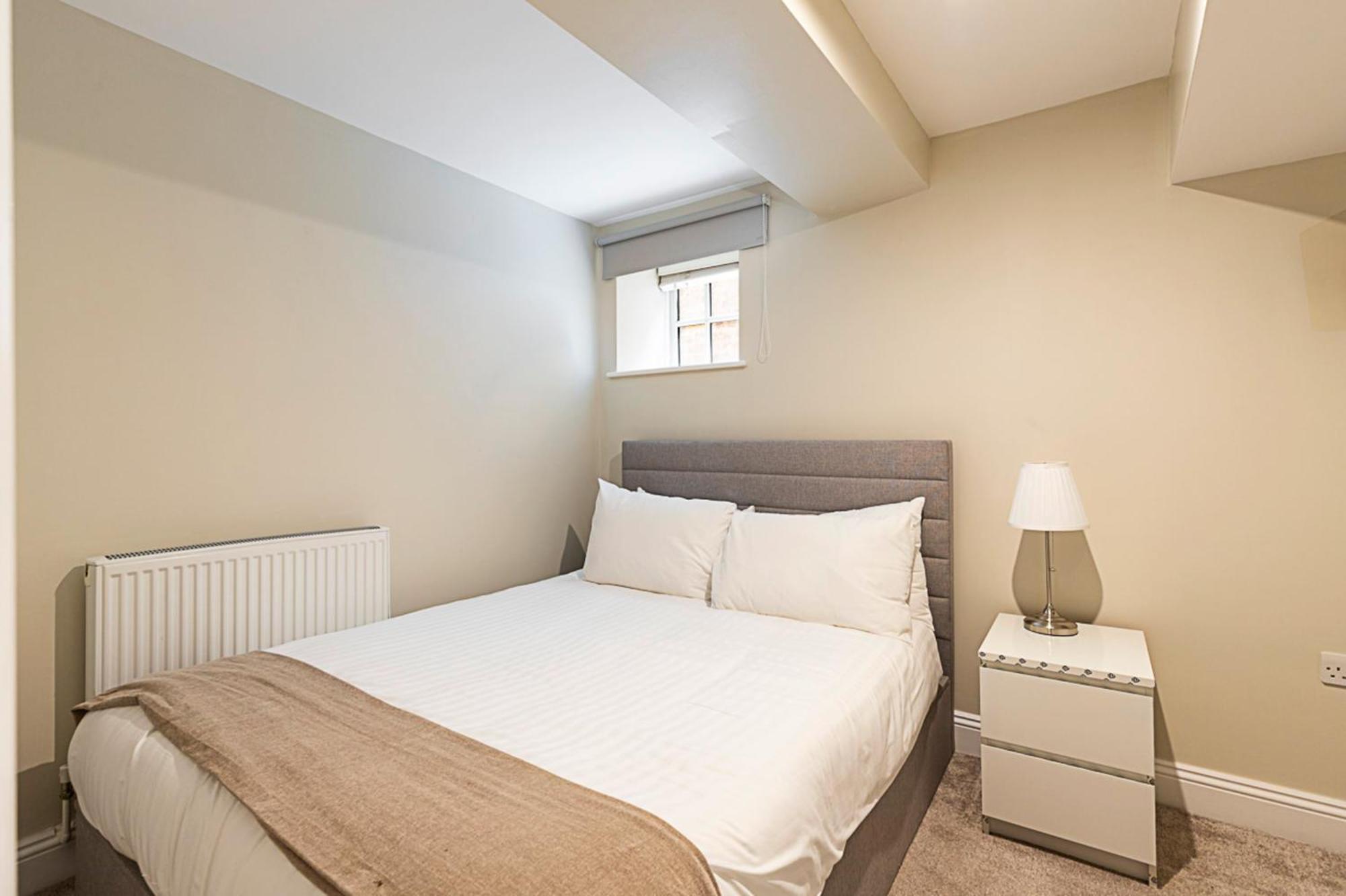 Charming And Modernised Edwardian Flat London