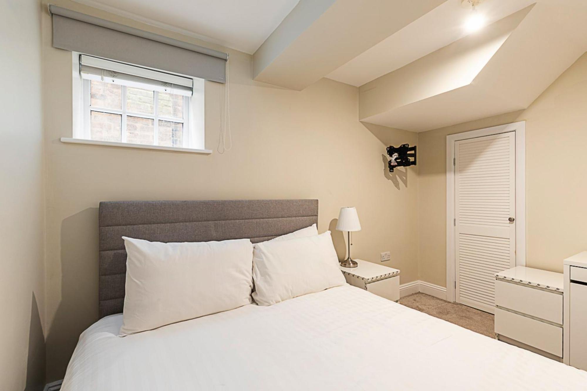 Charming And Modernised Edwardian Flat * London