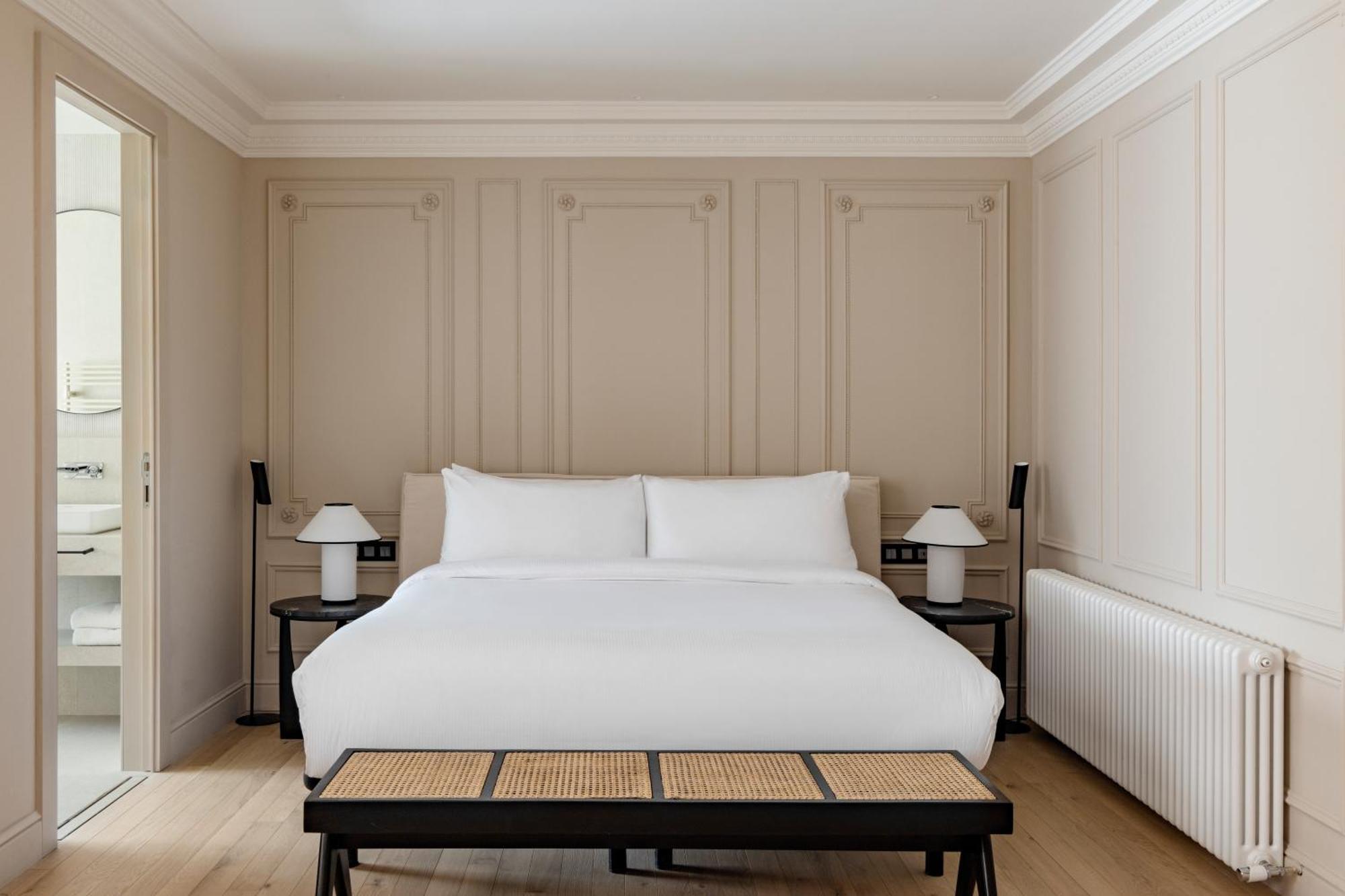 Caesar Hotel 4*
