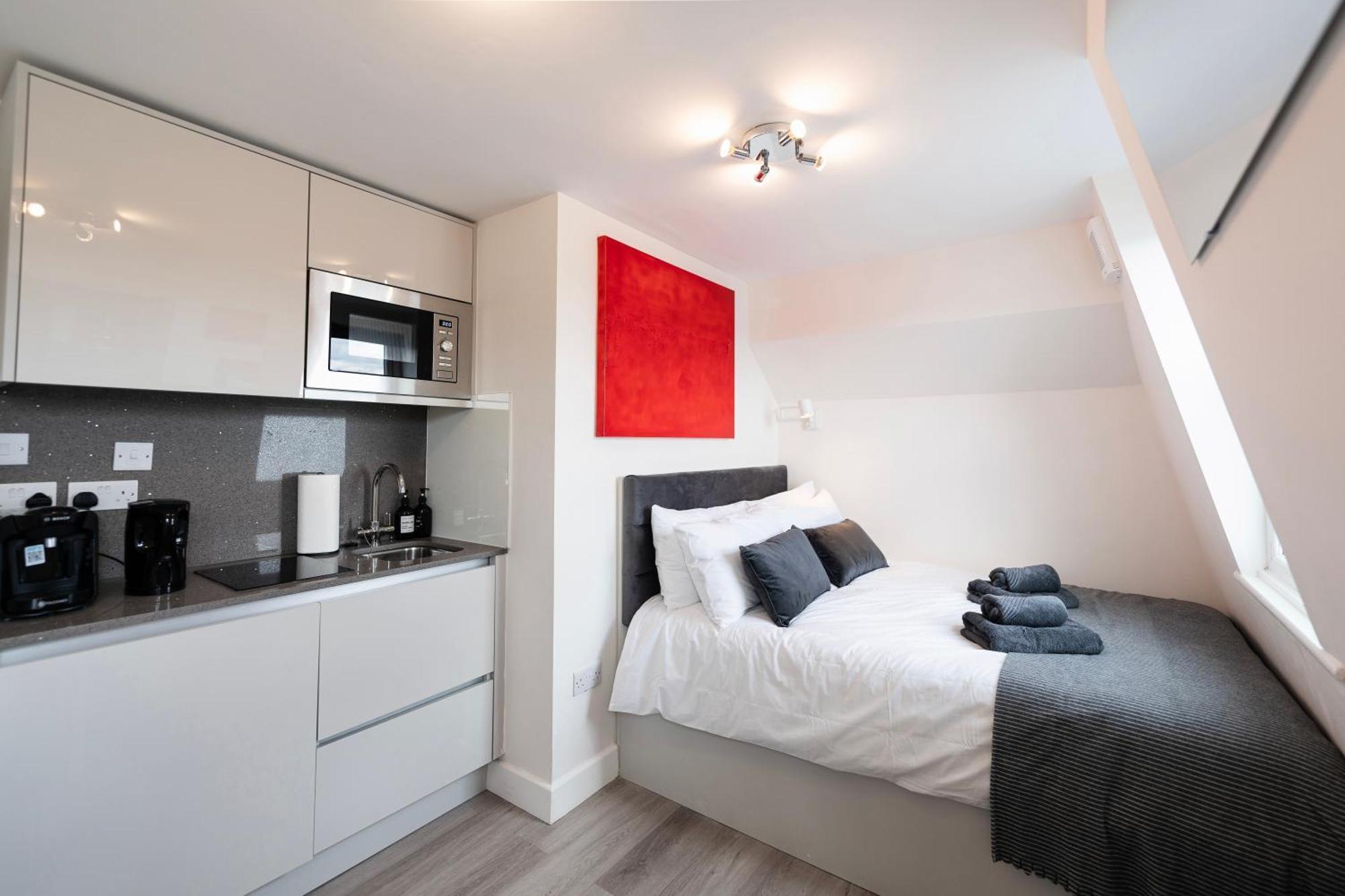 Fulham Luxury Close To Underground Newly Refurbished Hr Apartment *