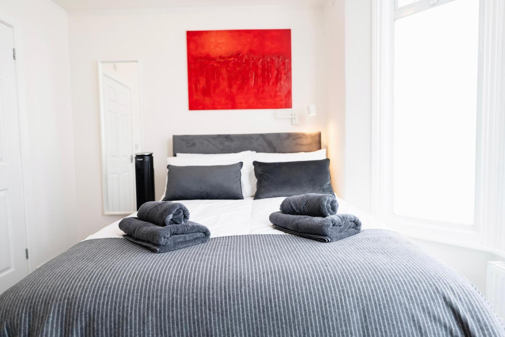 Fulham Luxury Close To Underground Newly Refurbished Hr Apartment