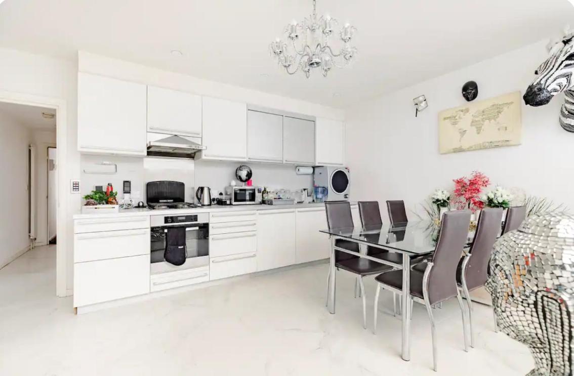 Lockable Ensuite In Modern Space With Shared Kitchen Fast Wifi Londen