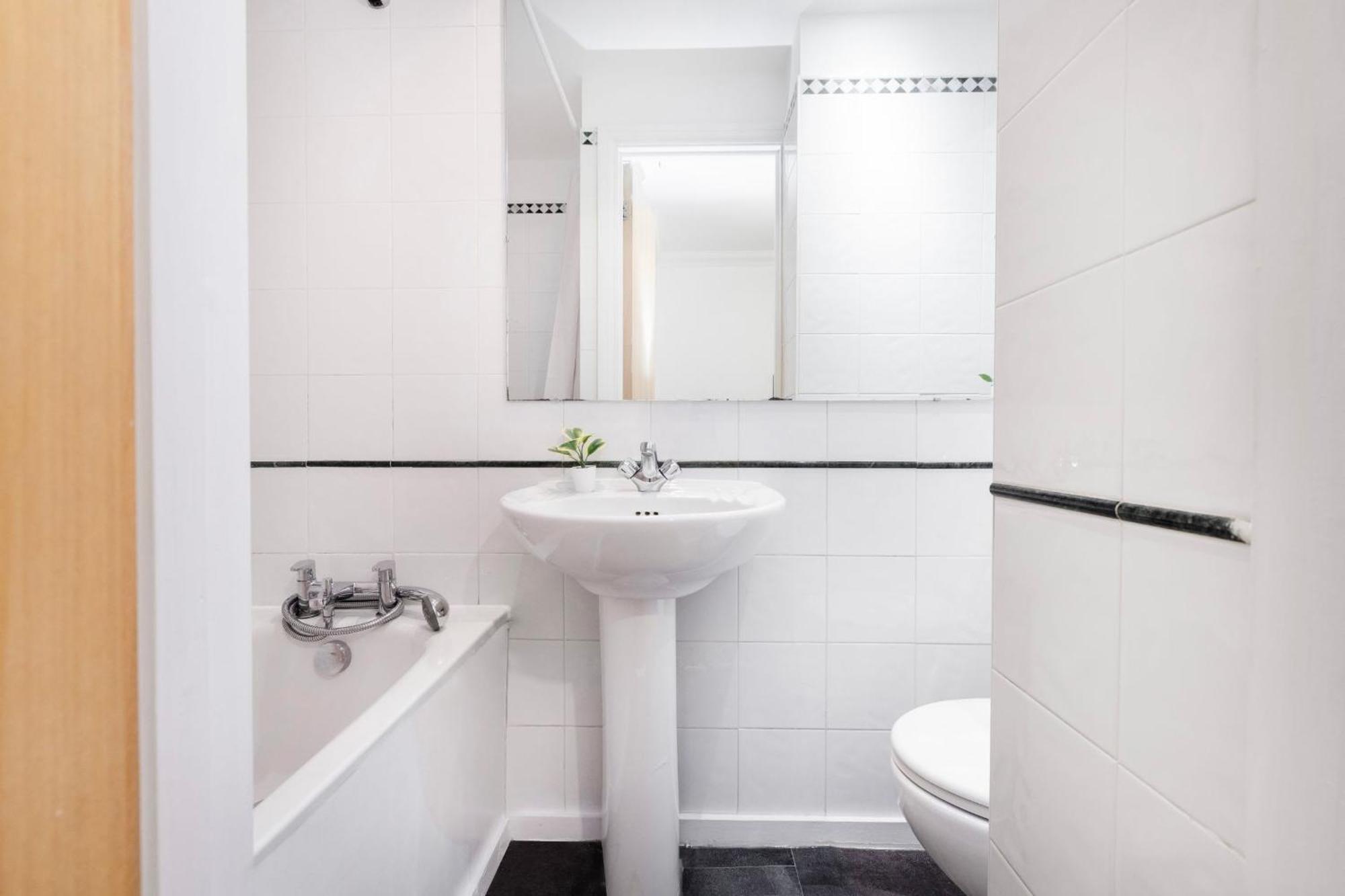 Old Street - 4br Townhouse With Patio - Cityapartmentstay Appartement *