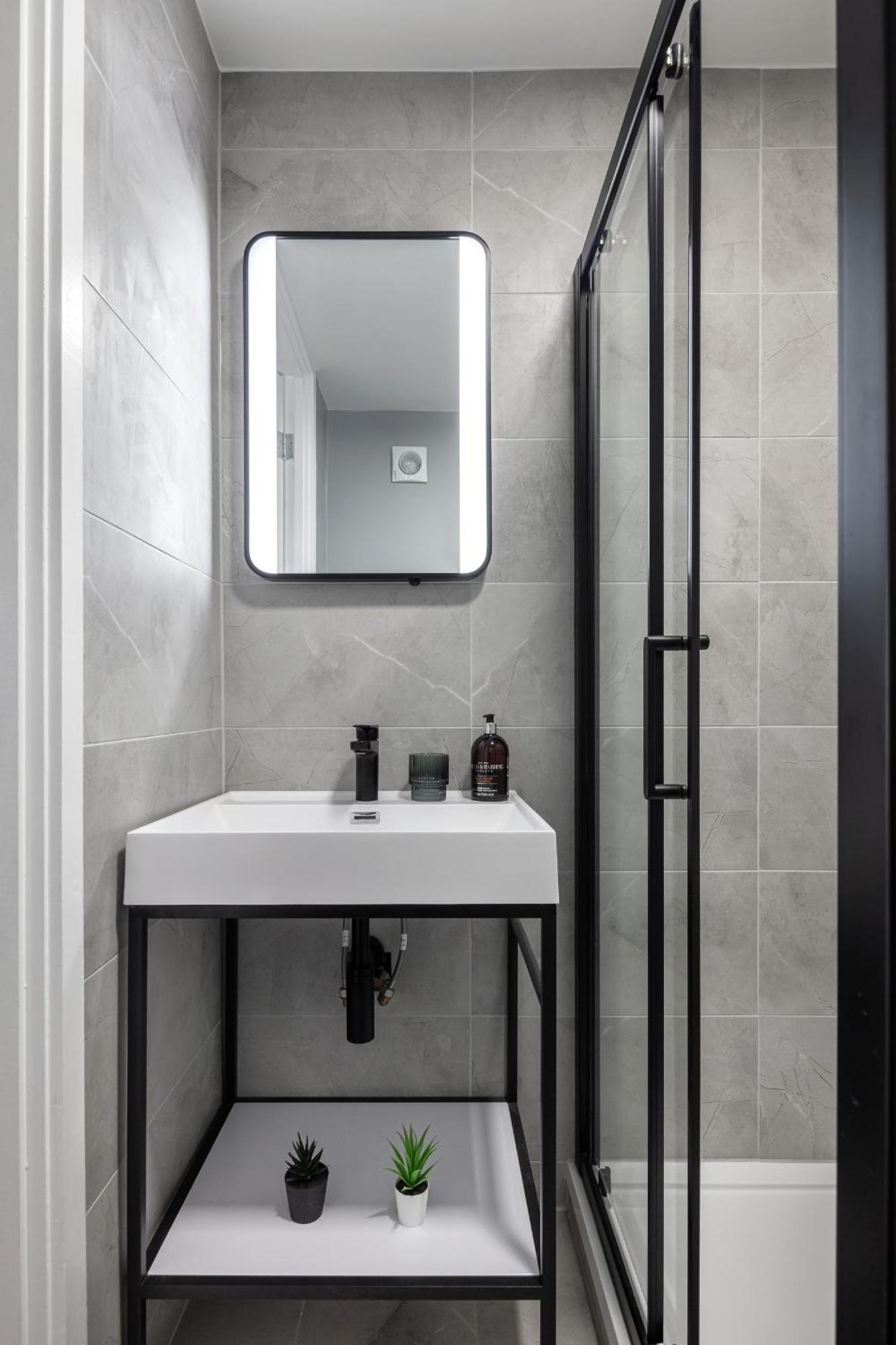 Sky View - 15 Min By Tube To Oxford St In Central Appartement *
