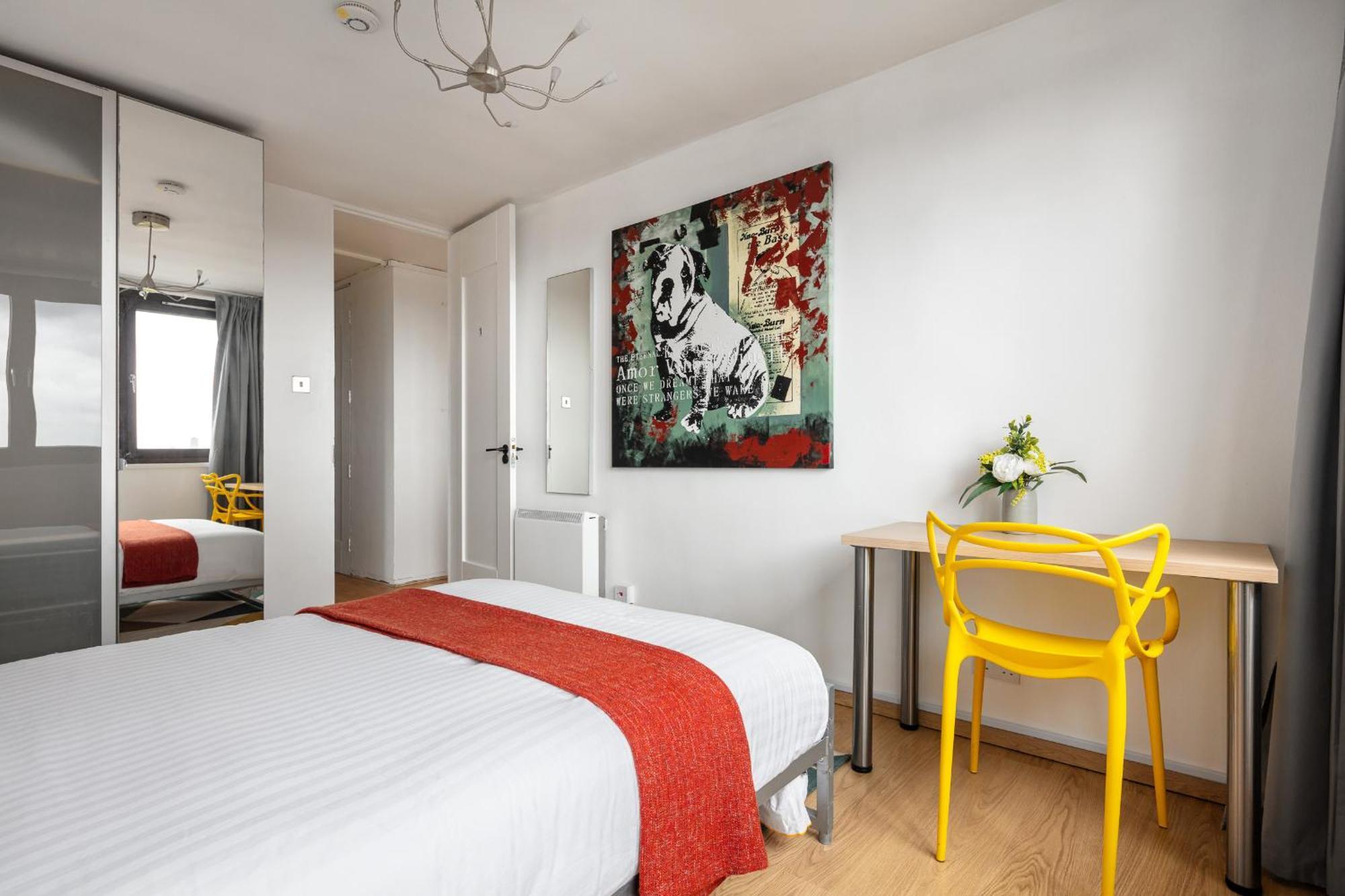 Sky View - 15 Min By Tube To Oxford St In Central Appartement Londen