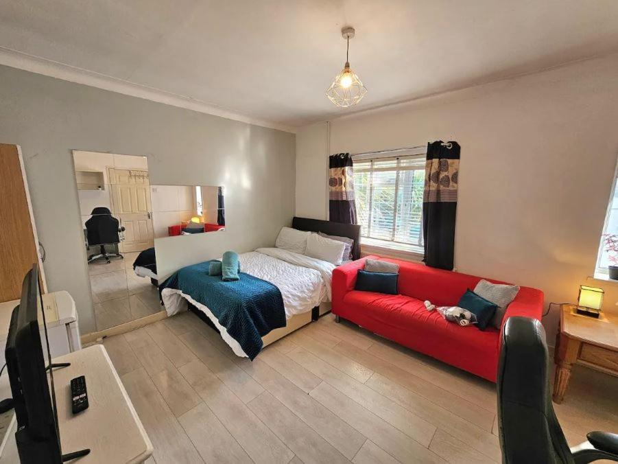 In Stepney-limehouse Gasthuis *