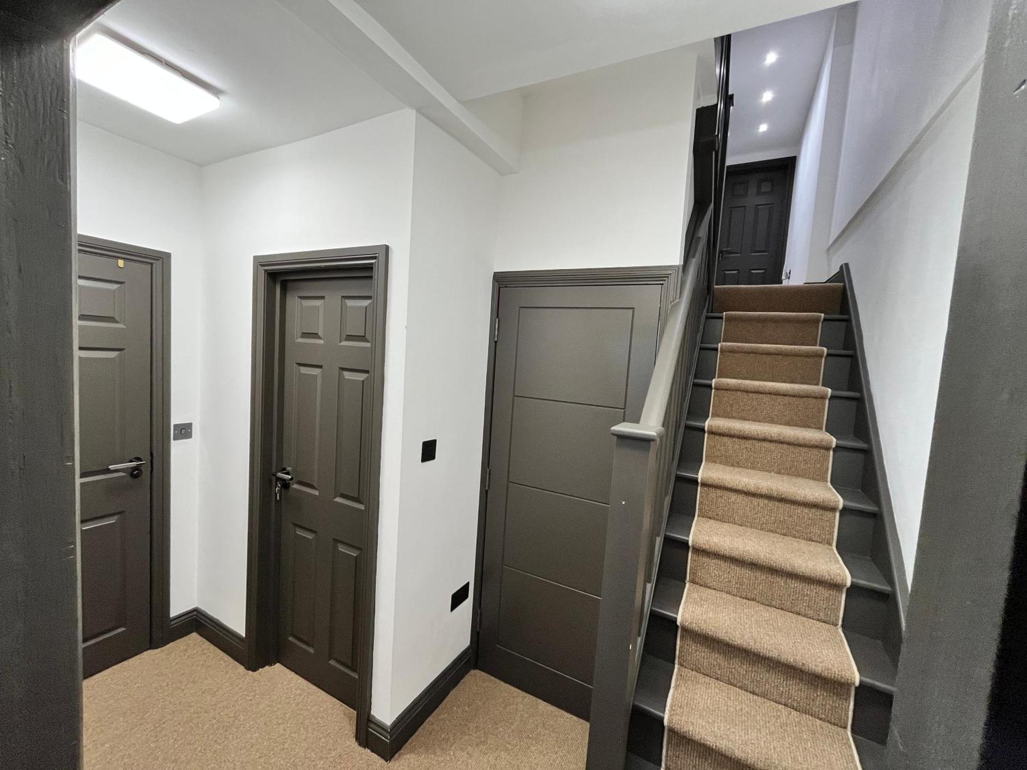 Fabulous 3 Bed - Near Excel - Sleeps 6 - 8 Londen