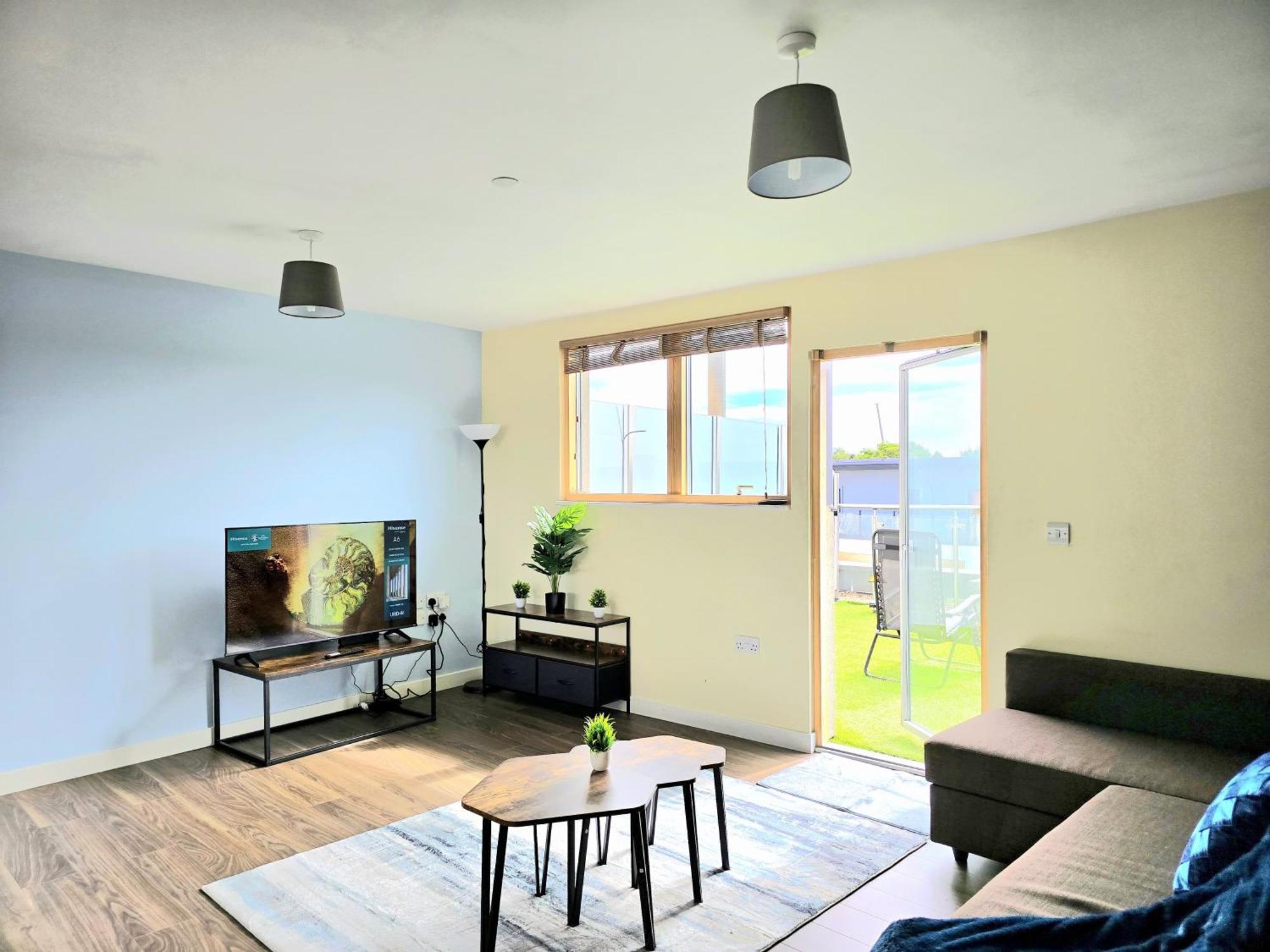 Spectacular 3Br 2Bath Rooftop Sky-Views With Parking * Londen
