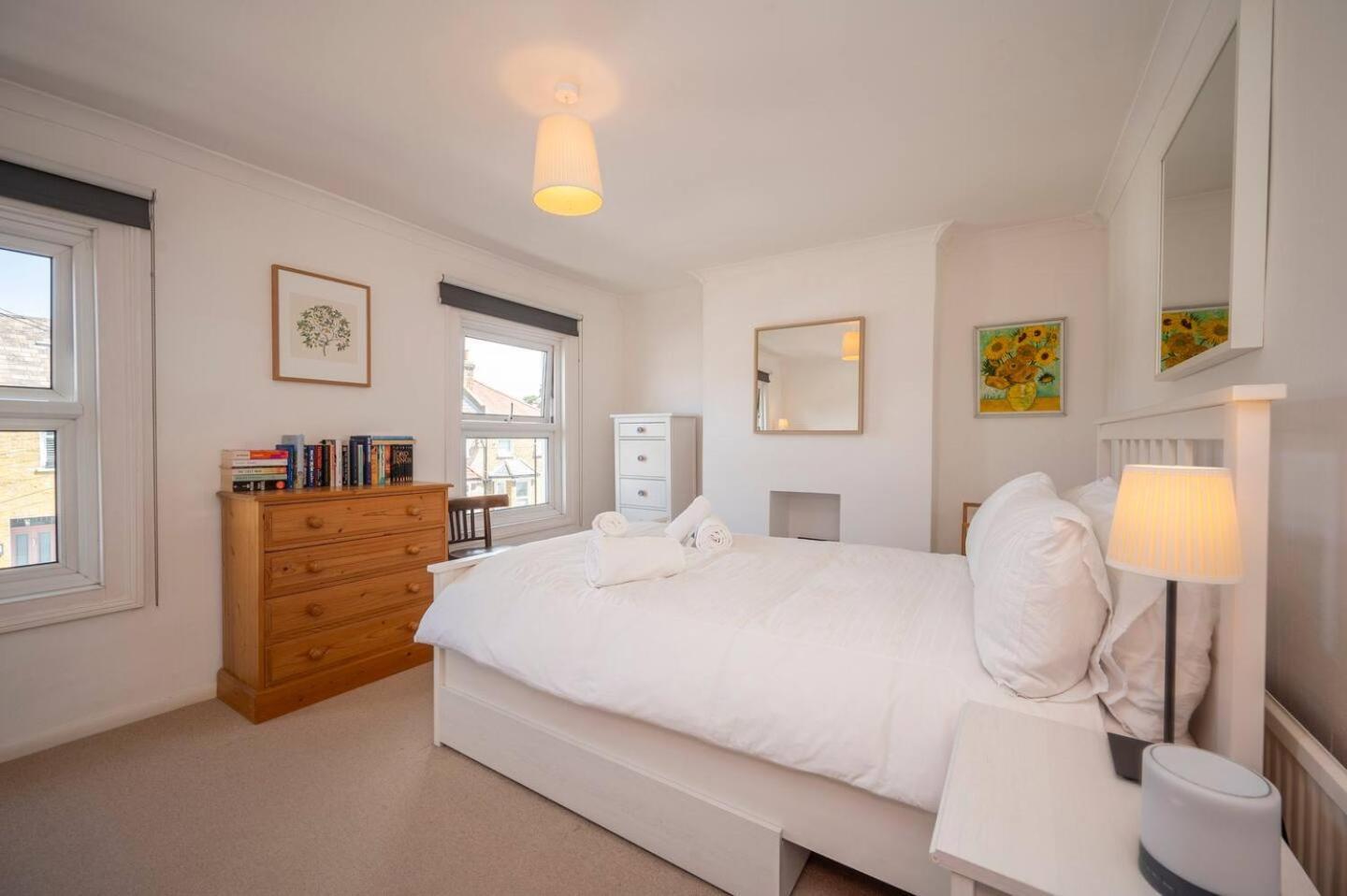 Holiday home Pass The Keys Stylishly Designed Townhouse - Garden Oasis *
