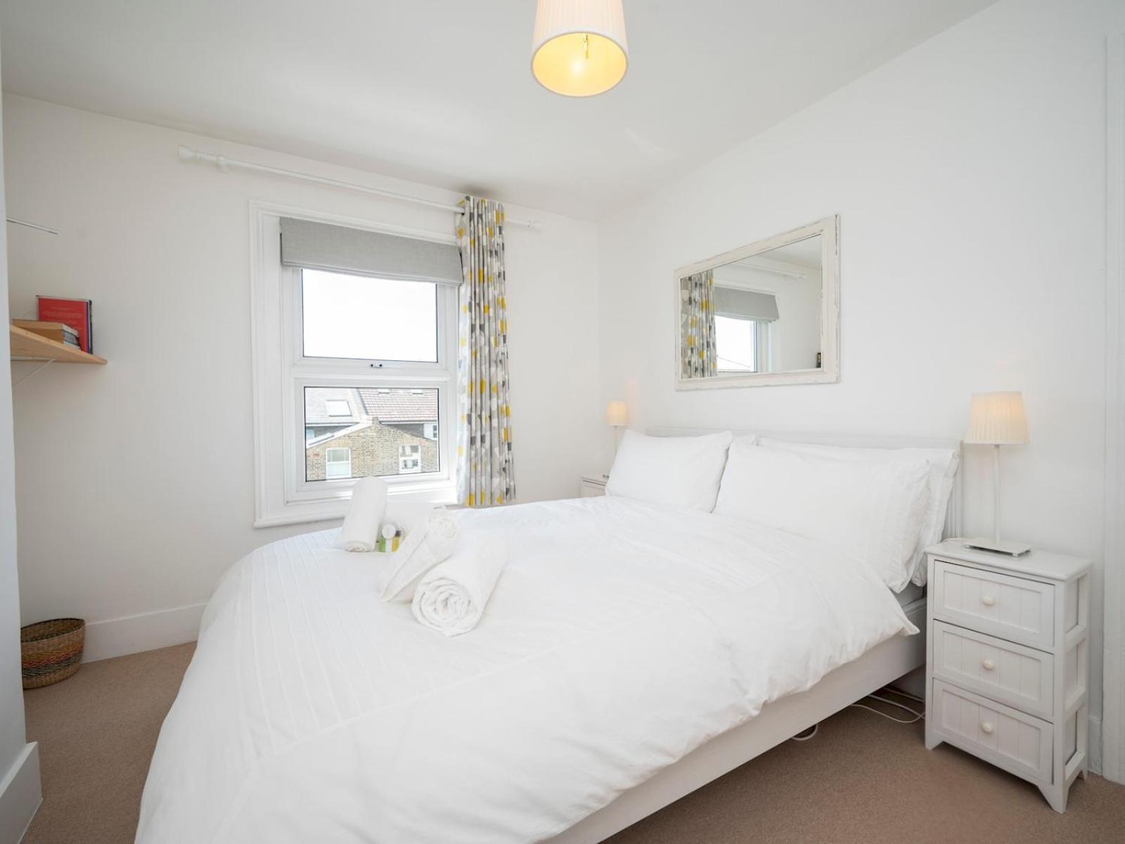 Holiday home Pass The Keys Stylishly Designed Townhouse - Garden Oasis *