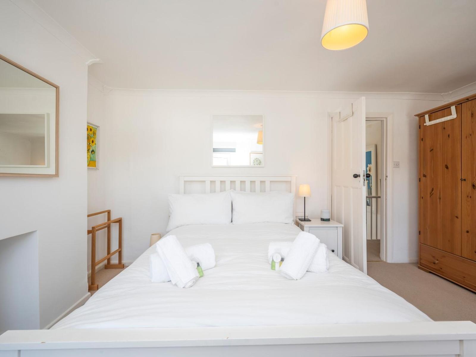 Holiday home Pass The Keys Stylishly Designed Townhouse - Garden Oasis *