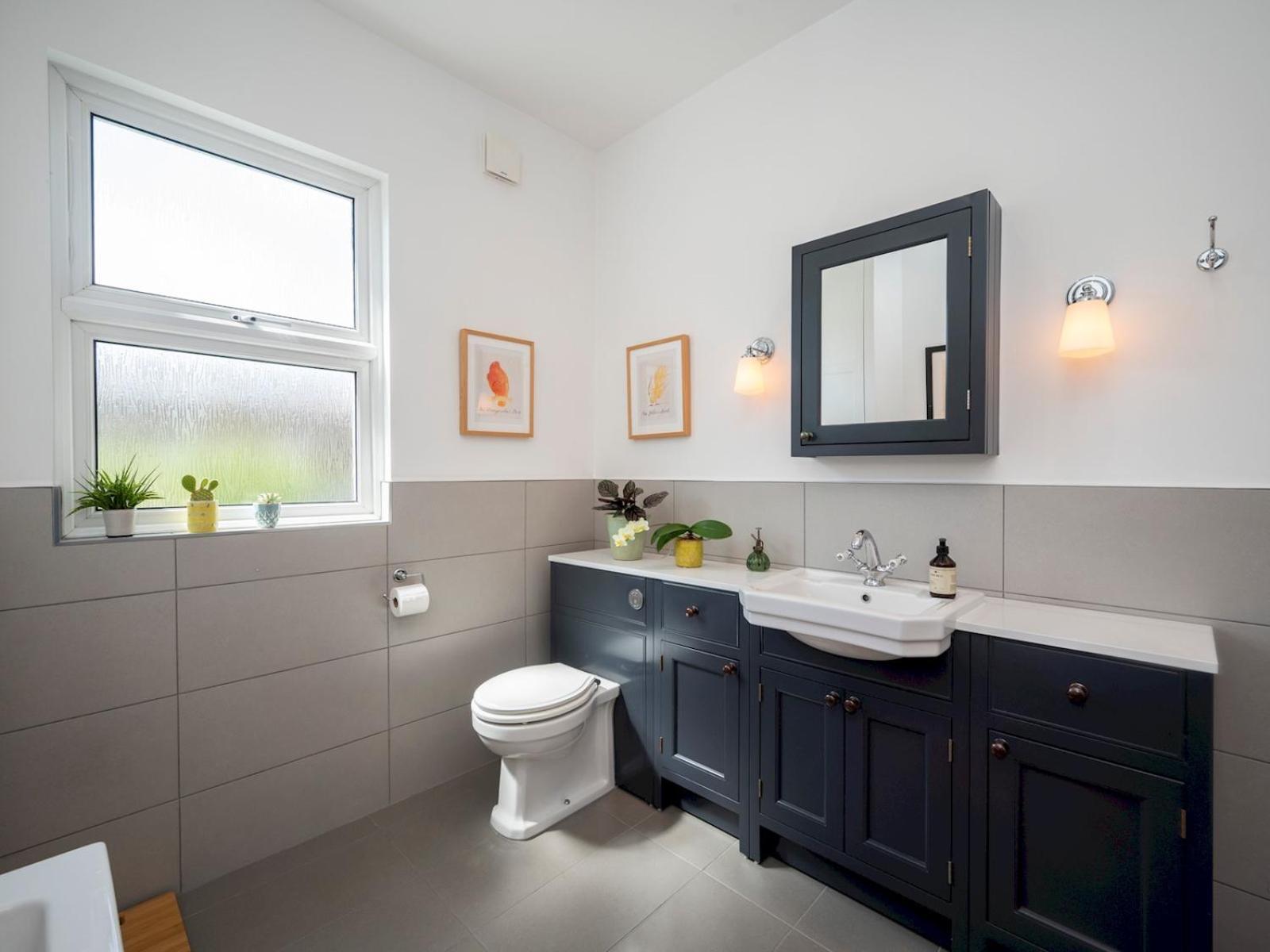 Holiday home Pass The Keys Stylishly Designed Townhouse - Garden Oasis