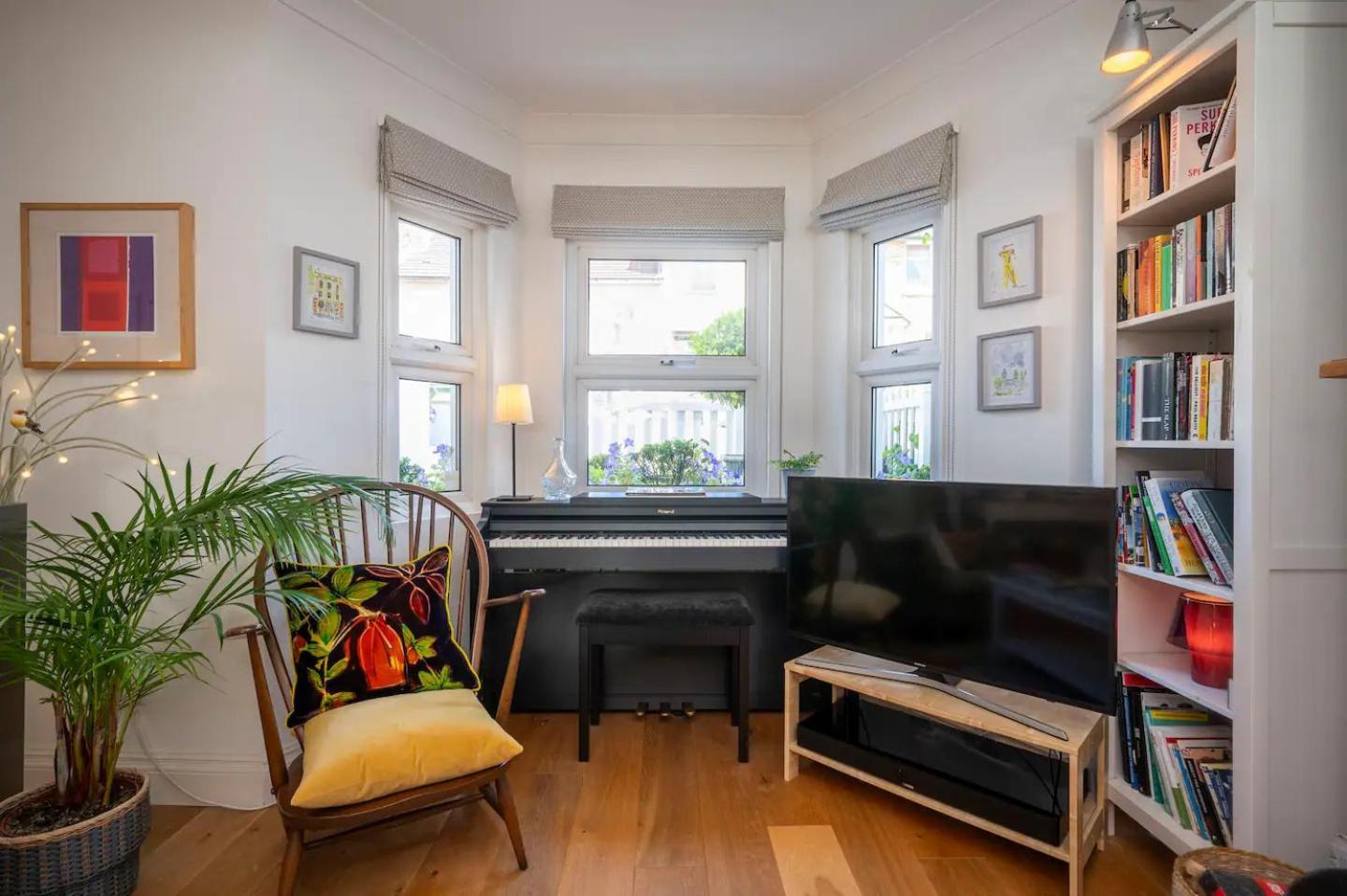 Holiday home Pass The Keys Stylishly Designed Townhouse - Garden Oasis London