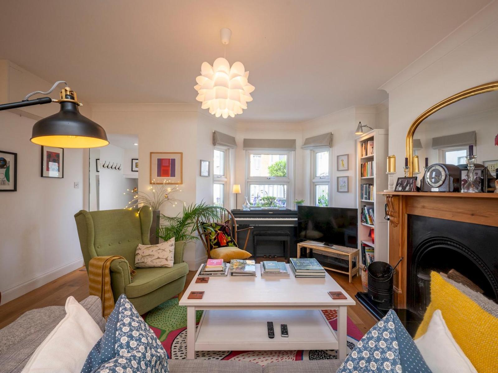 Pass The Keys Stylishly Designed Townhouse - Garden Oasis * London