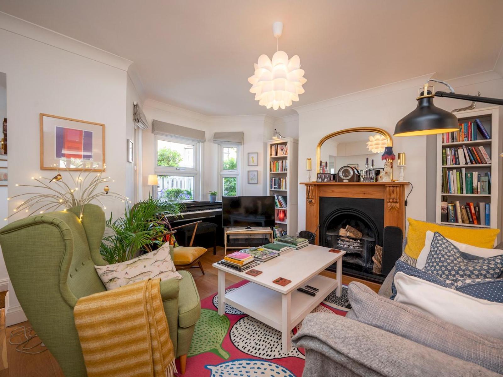 Holiday home Pass The Keys Stylishly Designed Townhouse - Garden Oasis *