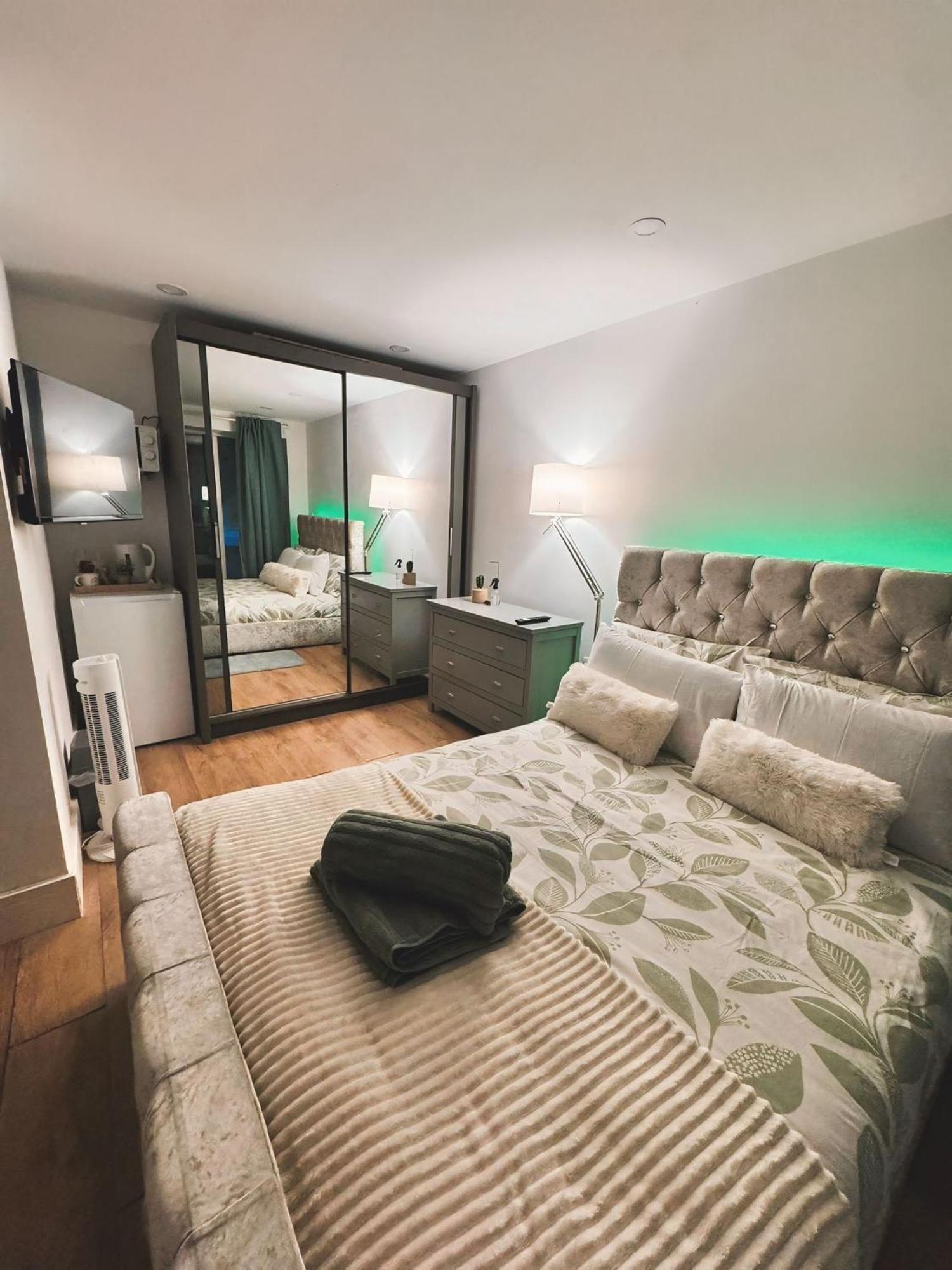Pensión Tropical With Private Bathroom And Patio *