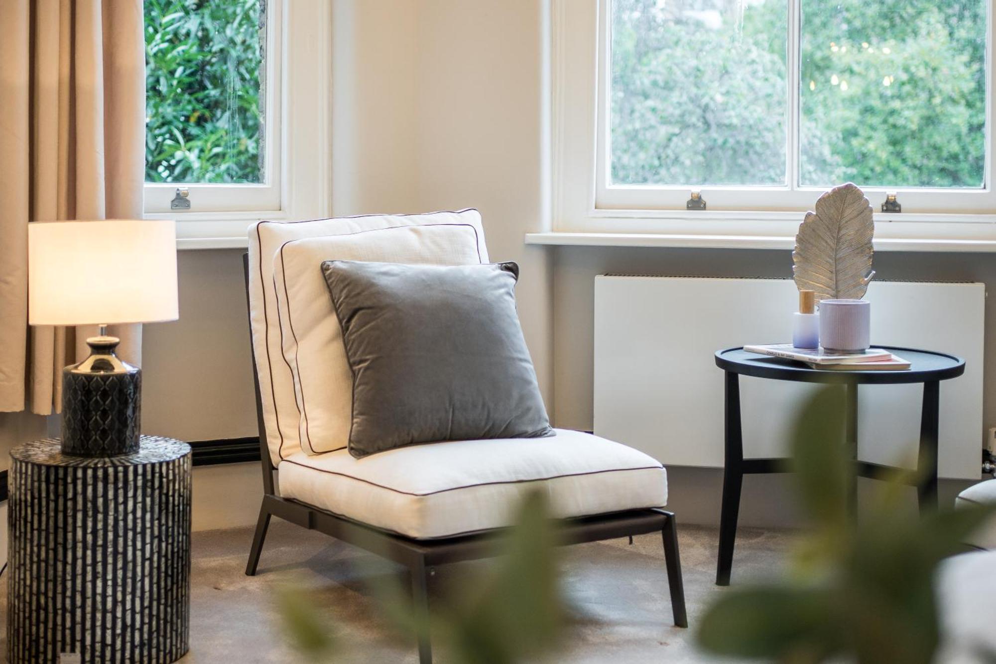 Apartment West Kensington-4bedrooms-cinema Rooms-olympia London