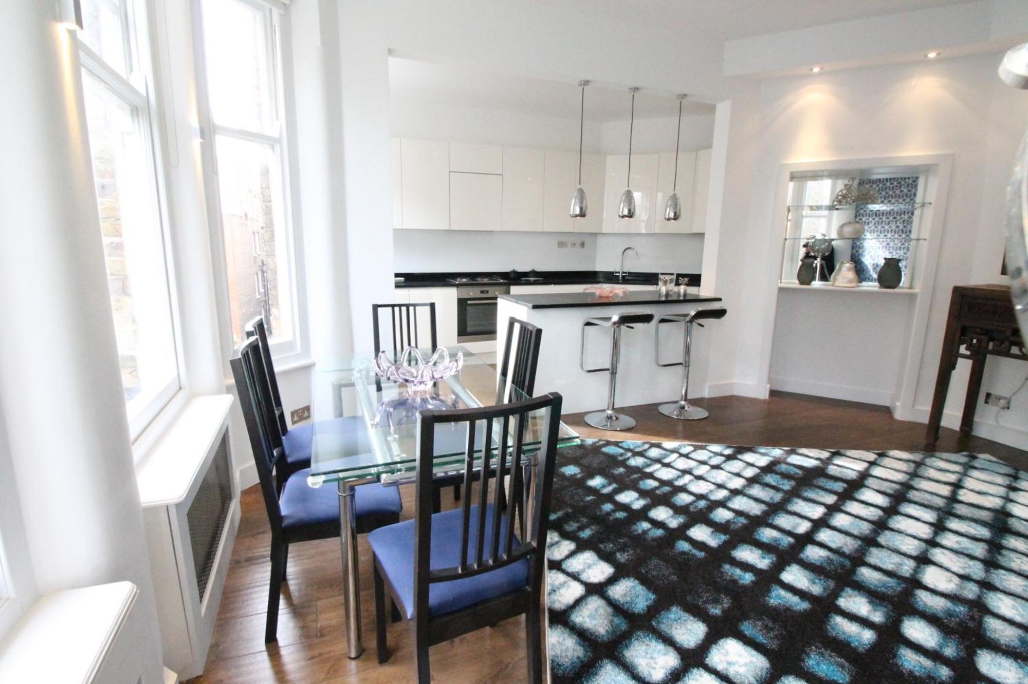 Contemporary 3 Double Bedroom 2 Bathroom Haven In The Heart Of Chelsea Exquisite With A Designer's Touch Apartamento Londres