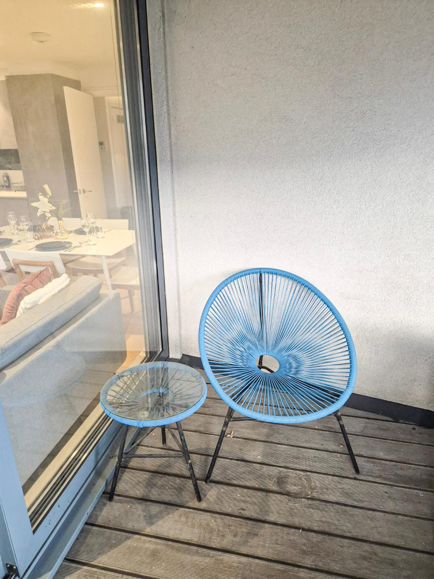 Modern & 3bedroom Flat With Pvt Balcony Steps From Regent's Park London