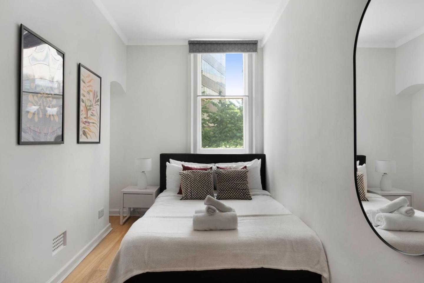 London- 1 Bed Apartment *