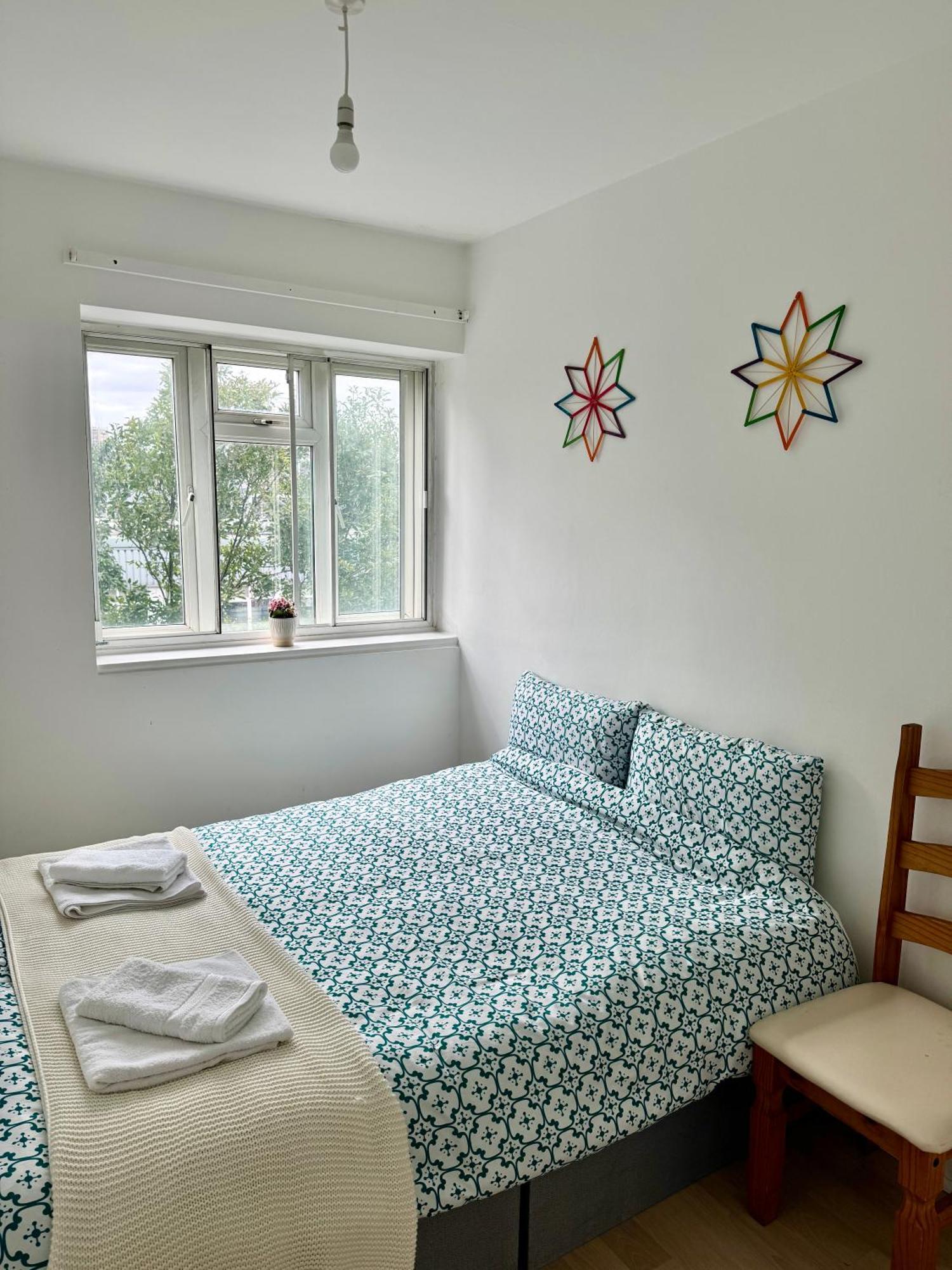 2 Bedroom Next To Euston Station Apartment London
