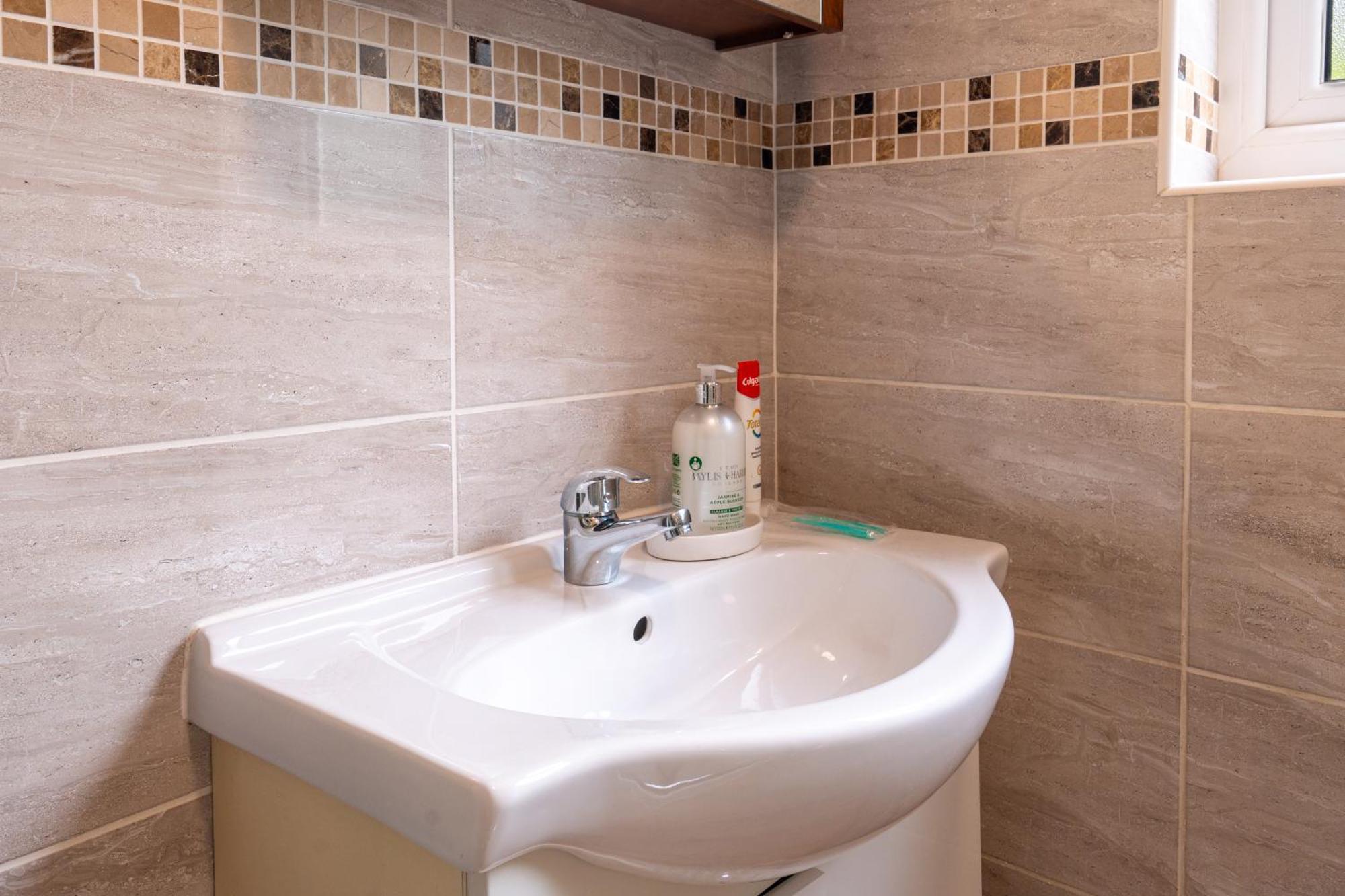 2 Bed, Wembley, Ealing, London