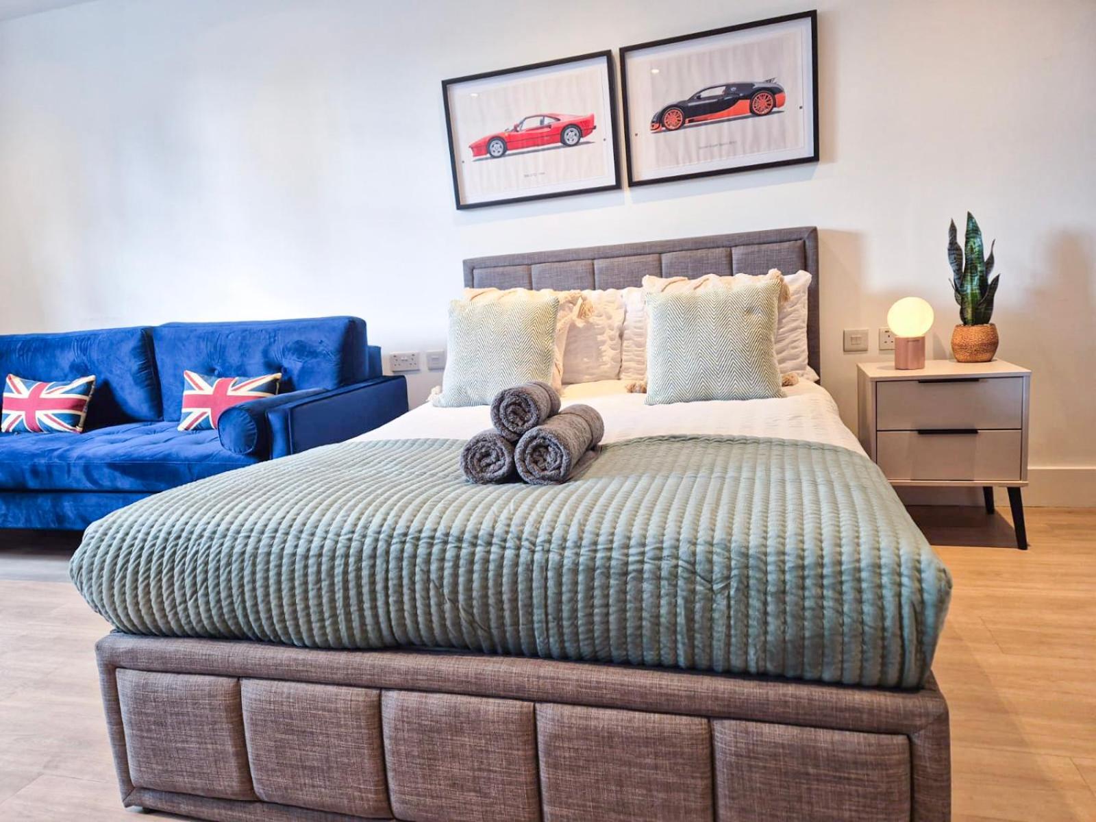 Modern & 3bedroom Flat With Pvt Balcony Steps From Regent's Park *