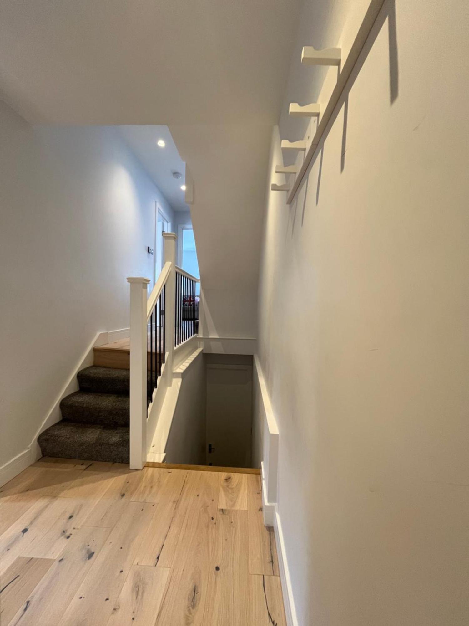 Willesden Penthouse Apartment London