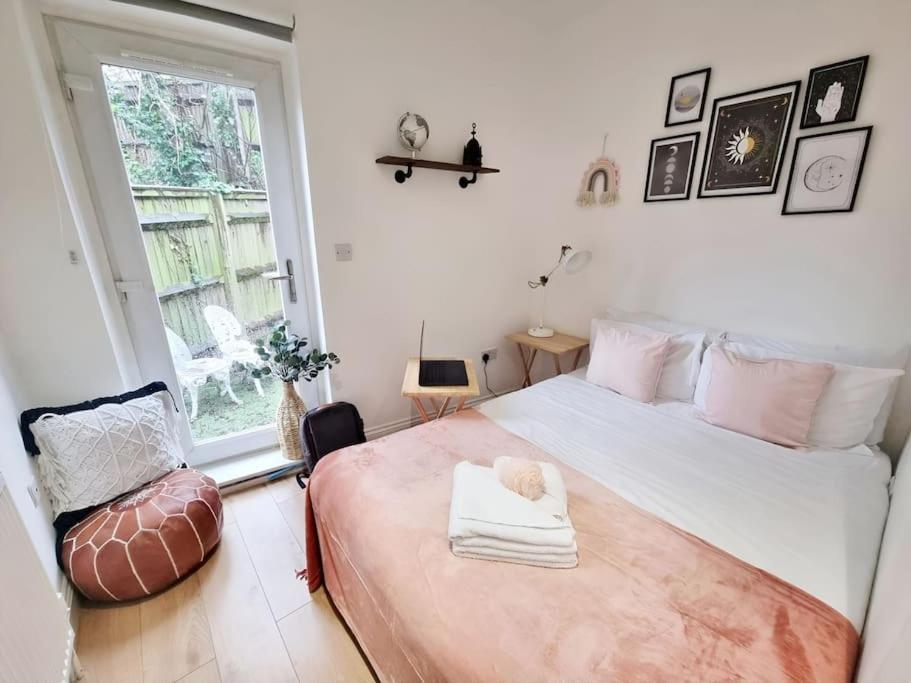 Holiday home 4bed 3bath 8min To Bridge *