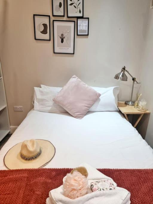 Holiday home 4bed 3bath 8min To Bridge