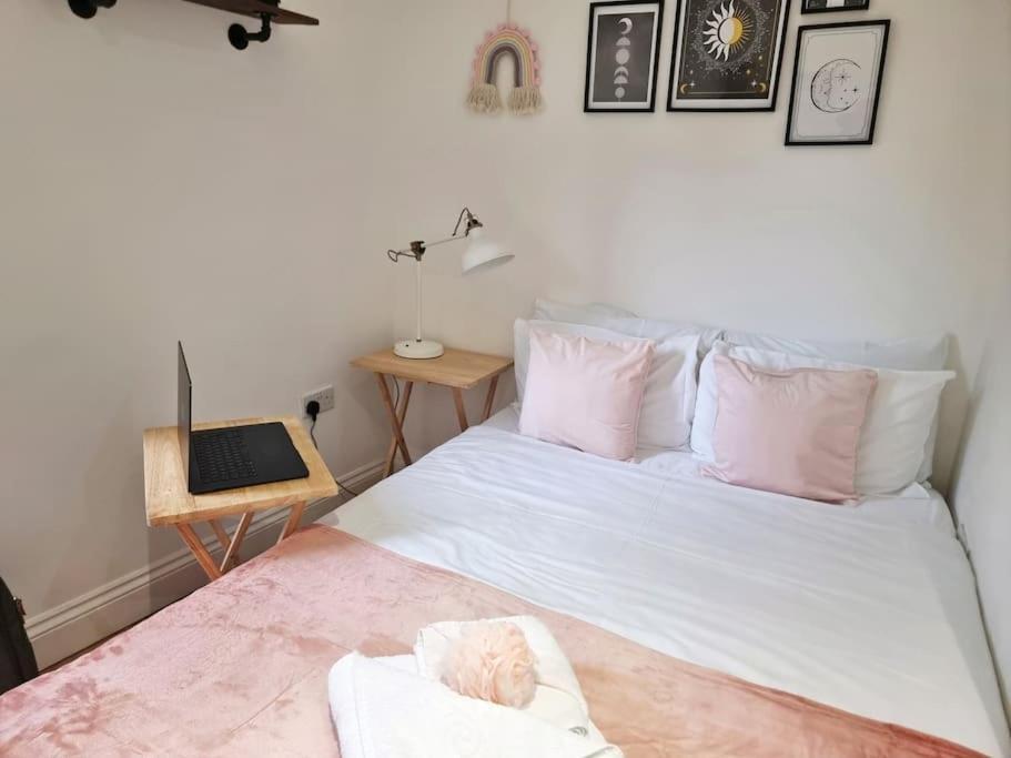 4bed 3bath 8min To Bridge London