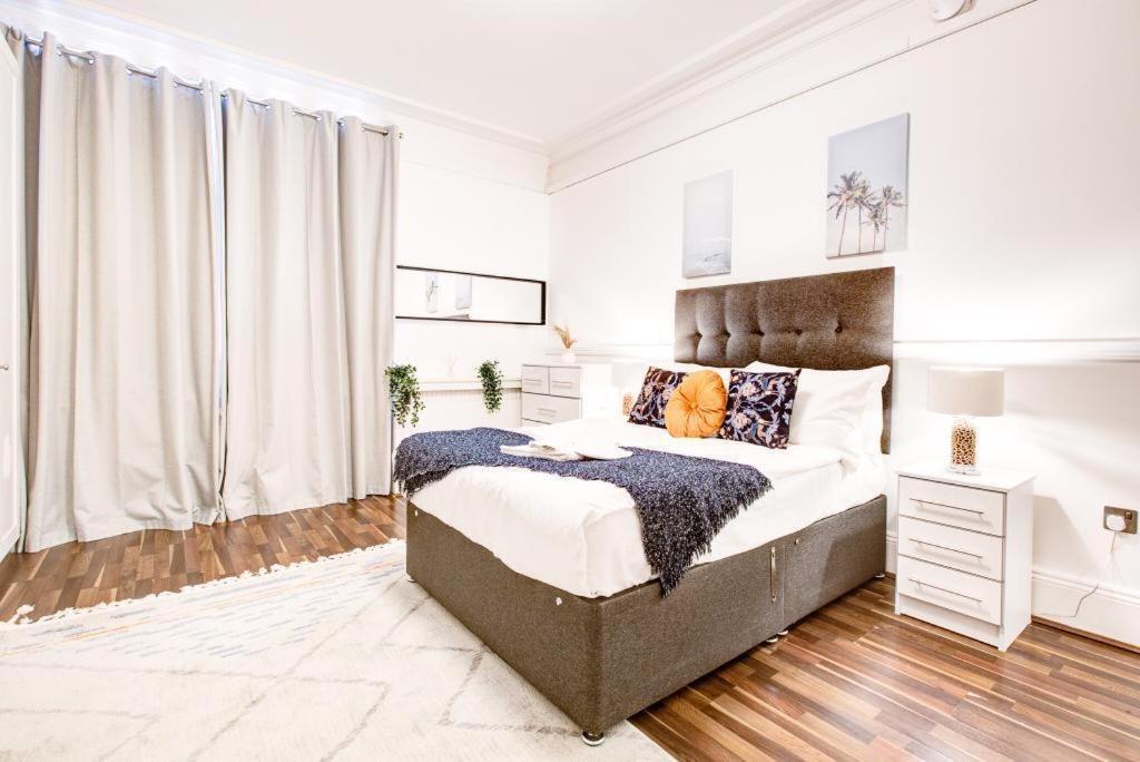 Mayfair Four Bedroom Villa *