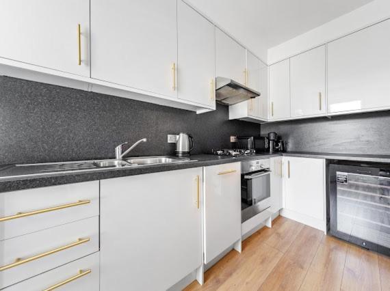 Imperial Wharf Chelsea 3 Bedroom Appartement Londen