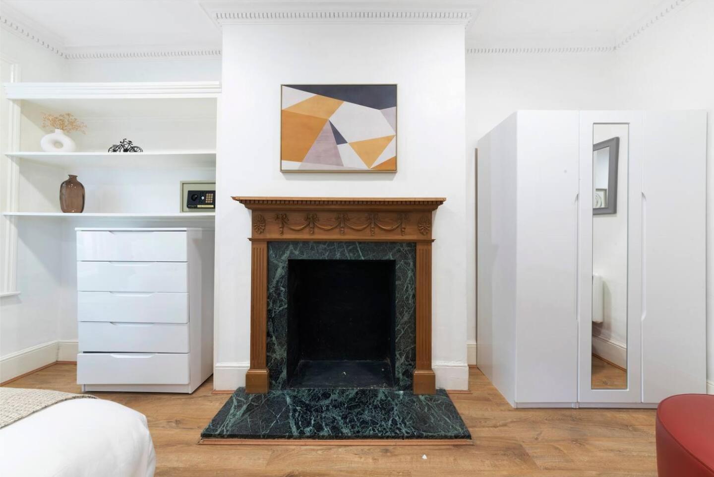 2 Bed Piccadilly 3 Londen