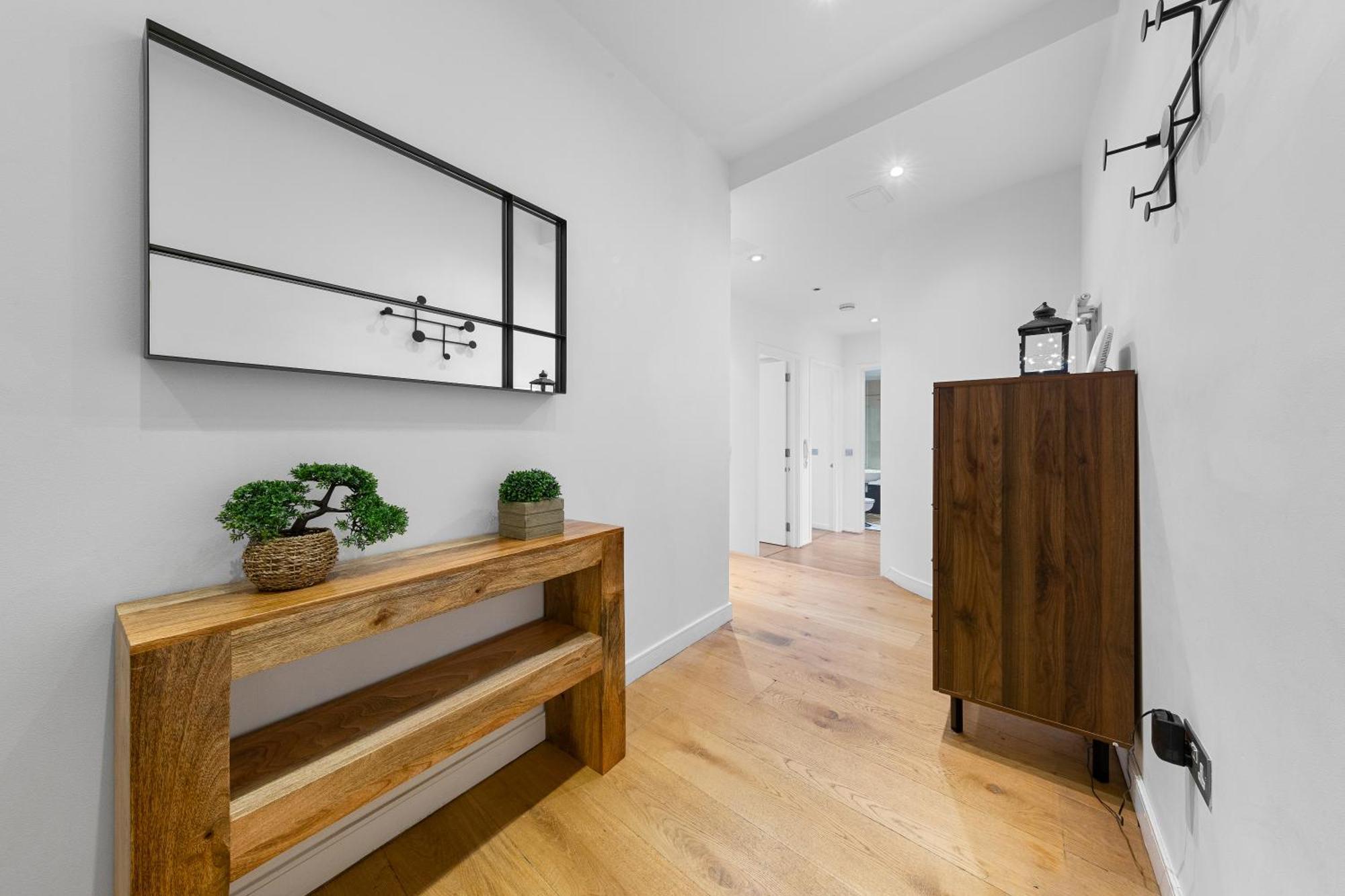 Designer Victorian Flat With Large Terrace Apartment London