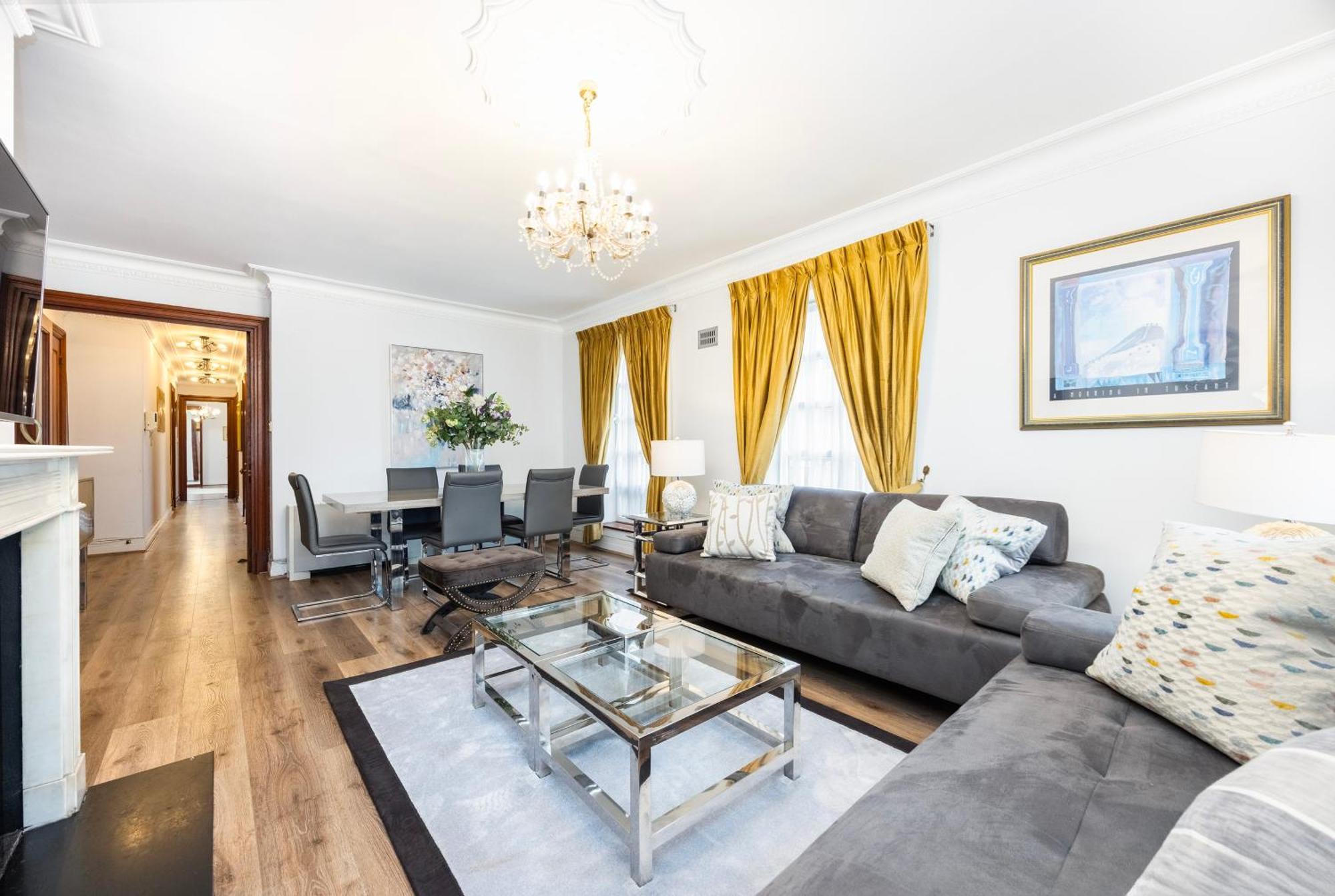 Apartahotel Carlton Court - Mayfair 5*