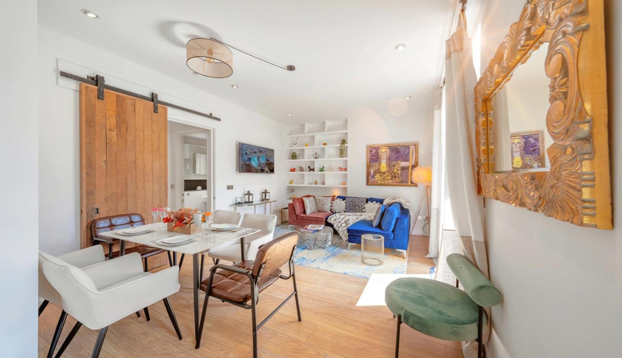 Apartment Designer Victorian Flat With Large Terrace *