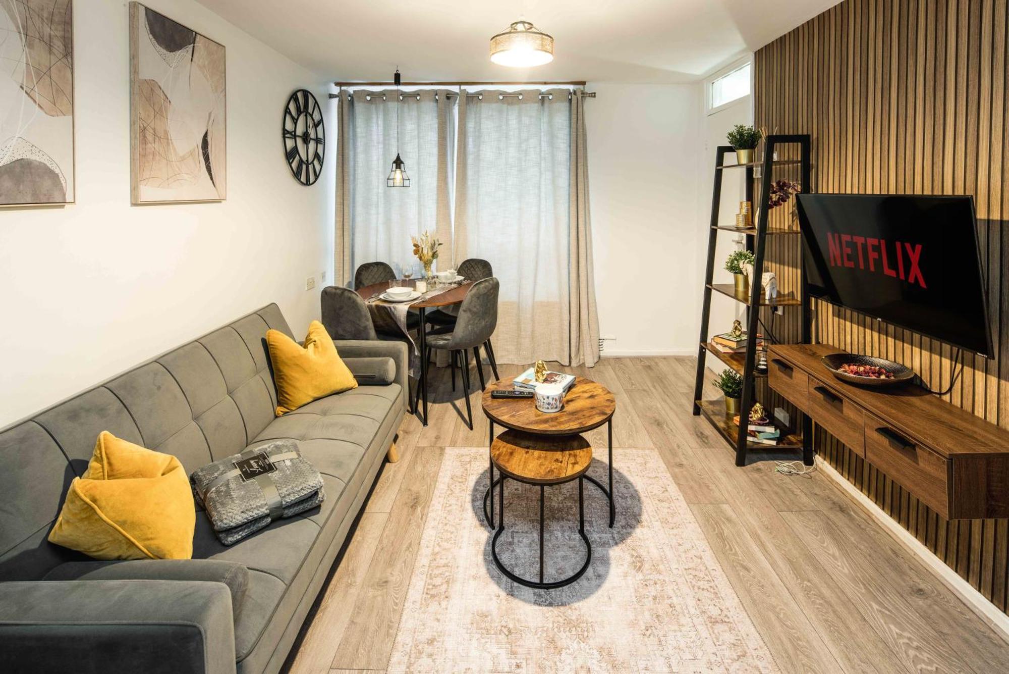 Family-friendly 1-bedroom In Apartment